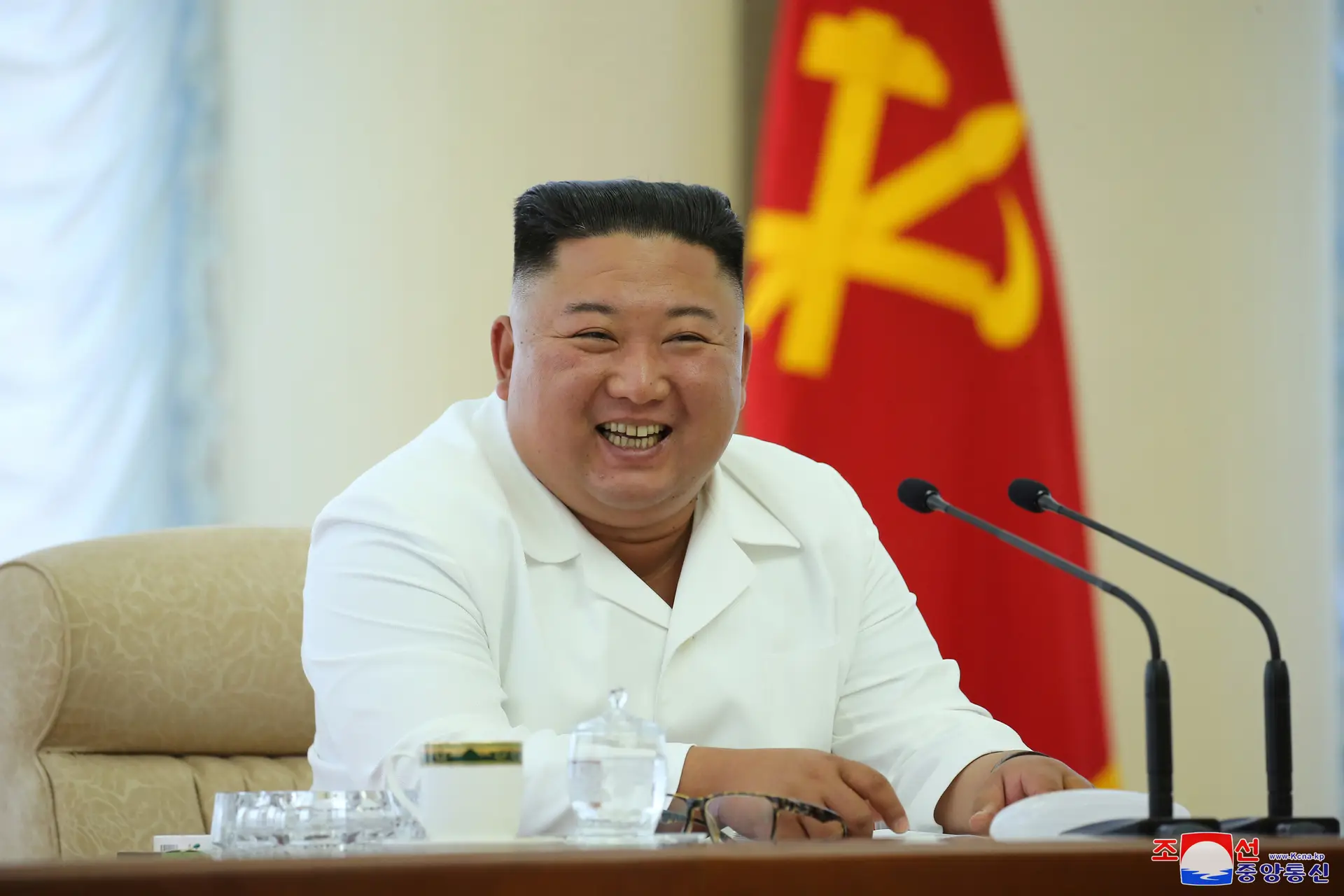 Coreia do Norte anuncia que tenciona cortar os canais de comunicação com o "inimigo" sul-coreano