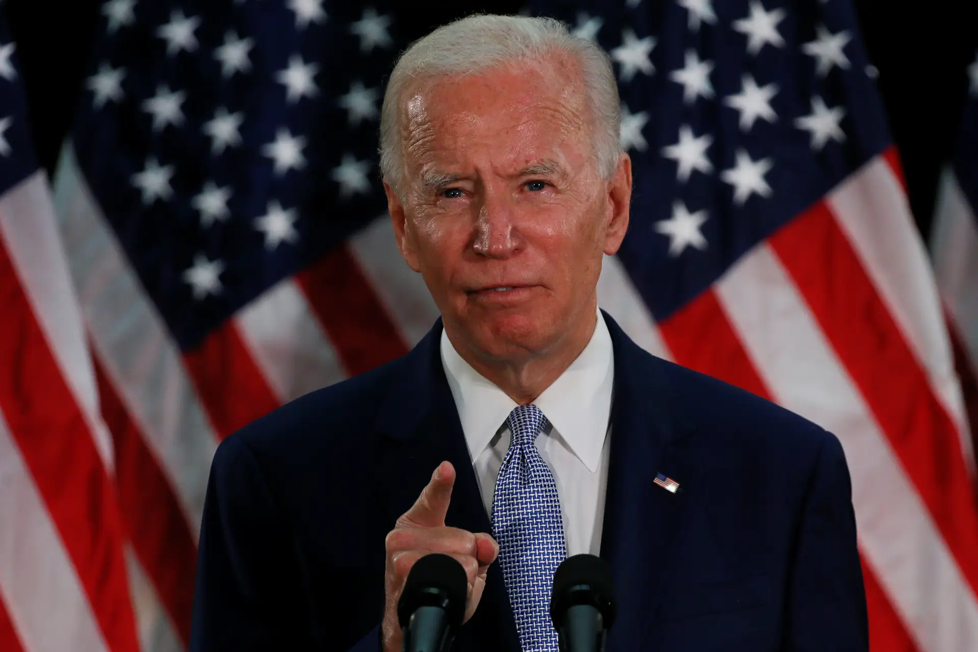 Biden anuncia que EUA vão aderir à OMS no primeiro dia da sua presidência