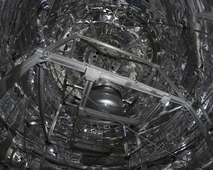 "Eventos surpreendentes" aproximam cientistas da descoberta da matéria escura