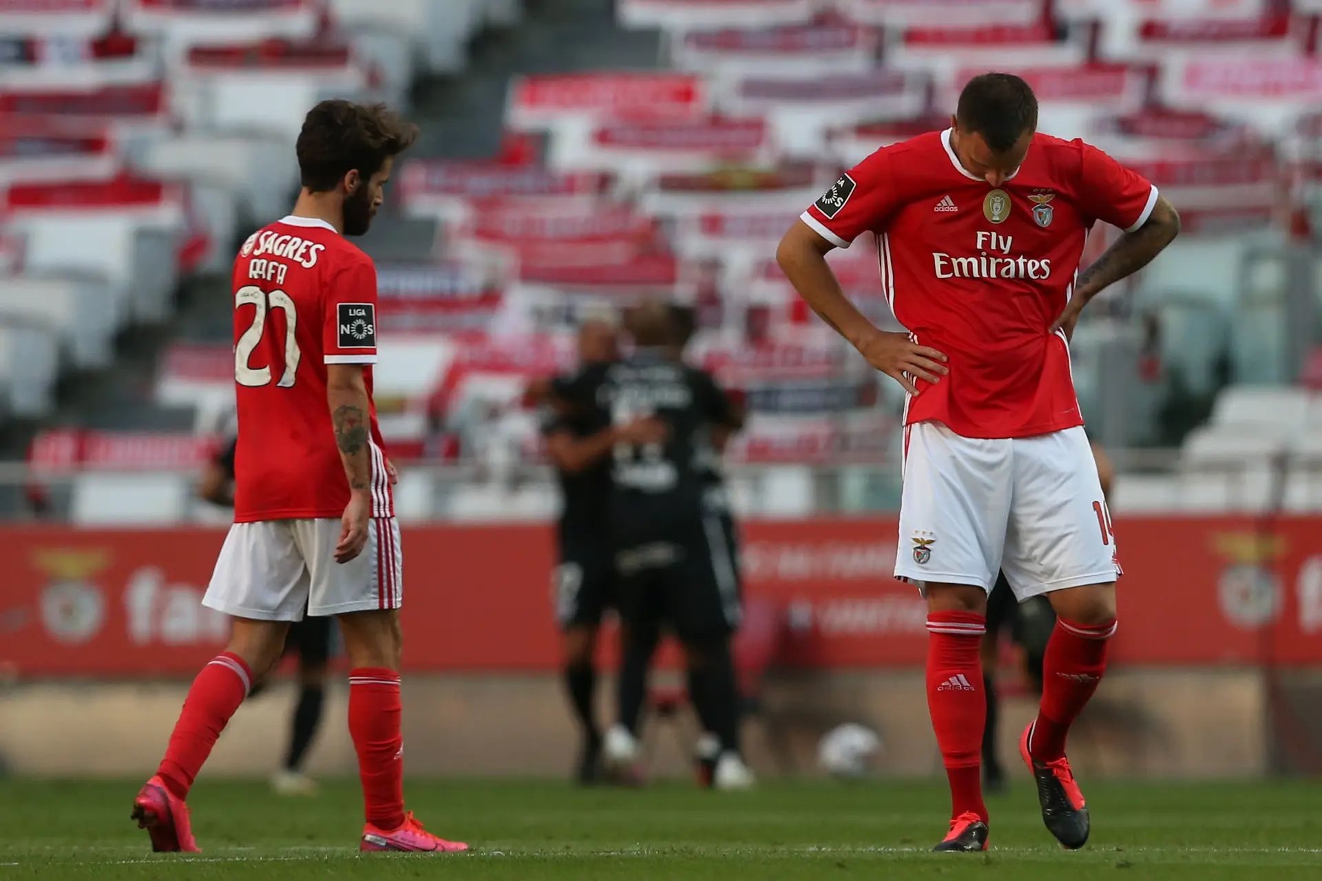 Benfica perde com o Santa Clara na Luz