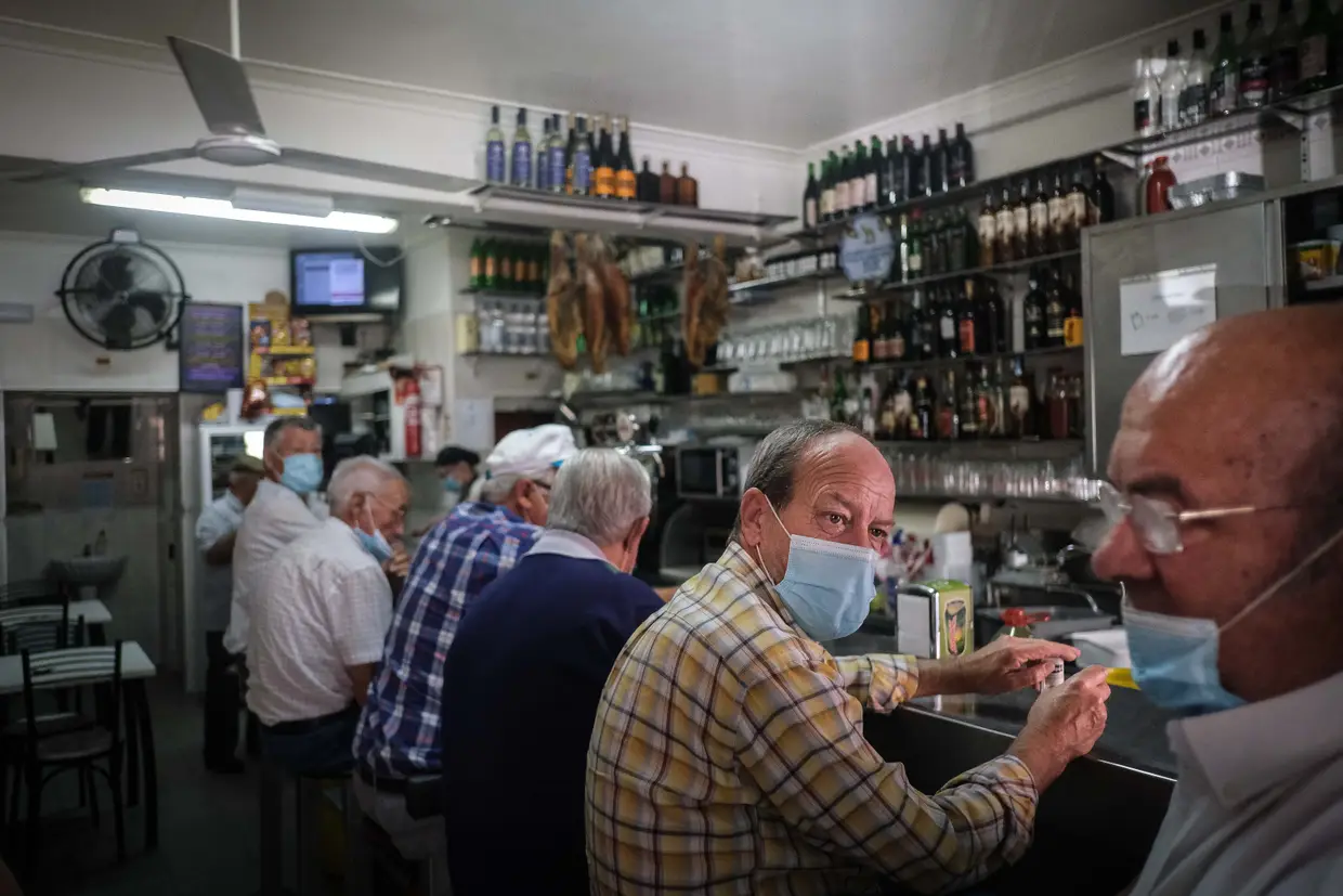 O interior de um restaurante na Pontinha, Odivelas