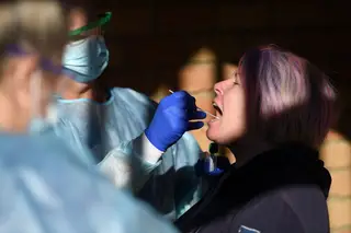 Covid-19 já infetou perto de 11 milhões de pessoas no mundo