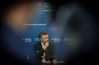 Pedro Nuno Santos diz ser impossível "garantir todos os postos de trabalho" na TAP