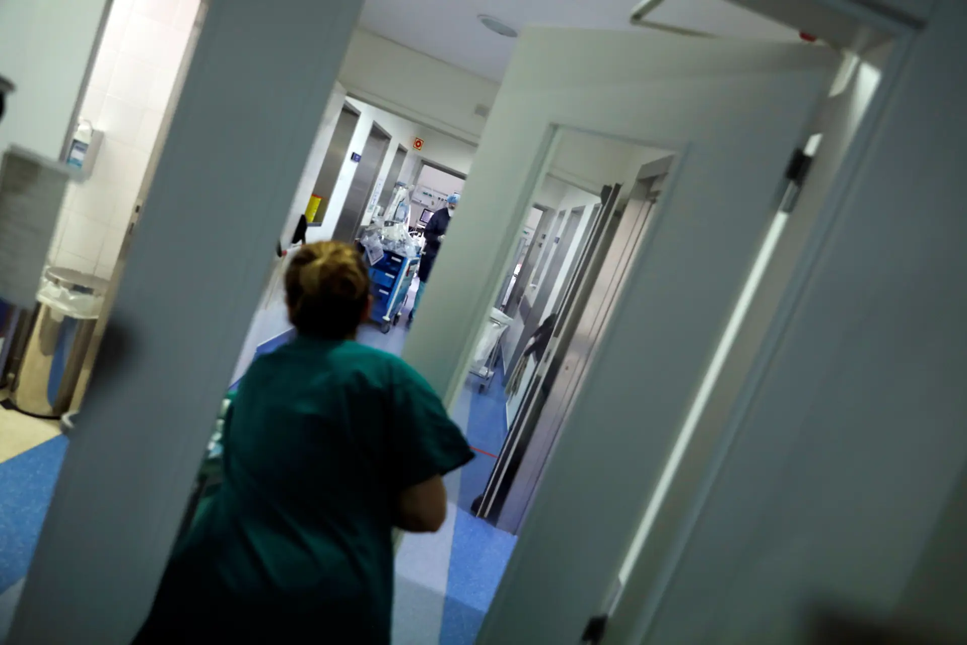 Covid-19. Sindicato apela para médicos alterarem férias de Natal