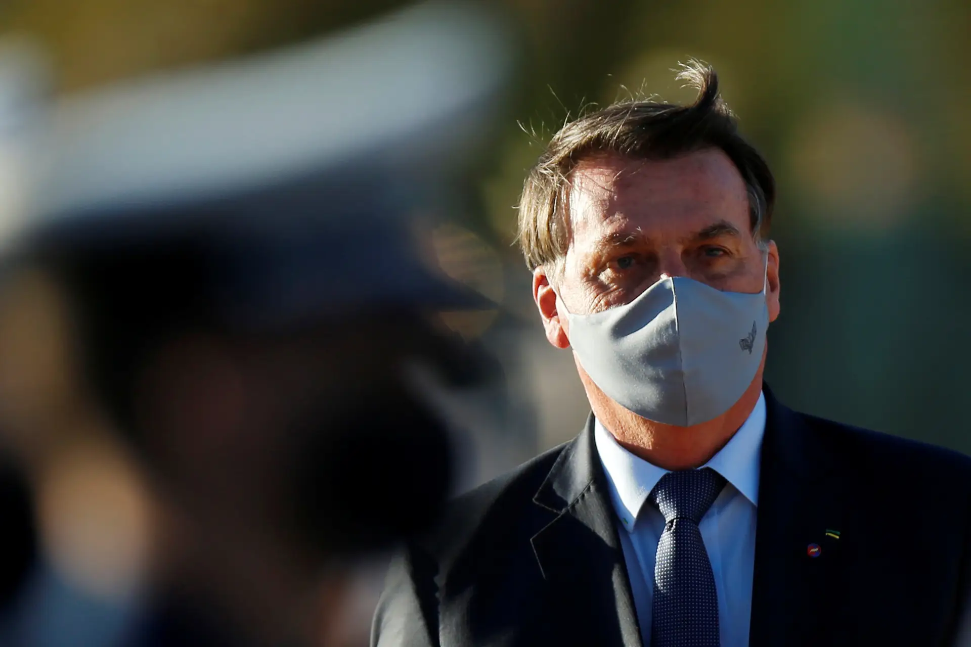 Bolsonaro volta a testar positivo à Covid-19