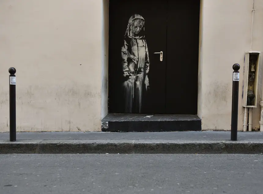 Itália devolve a França a "Porta de Banksy" roubada do Bataclan