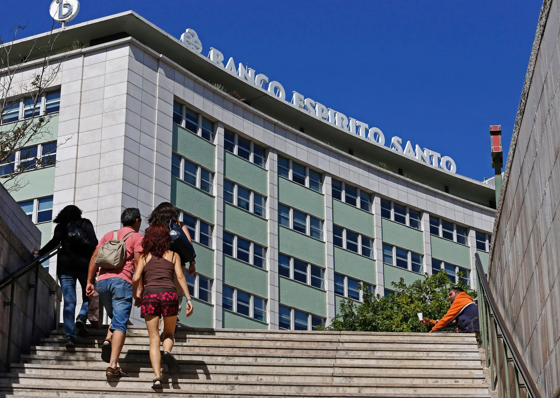 Caso BES: defesa de Ricardo Salgado diz que acusação serviu para "abafar responsabilidades regulatórias"