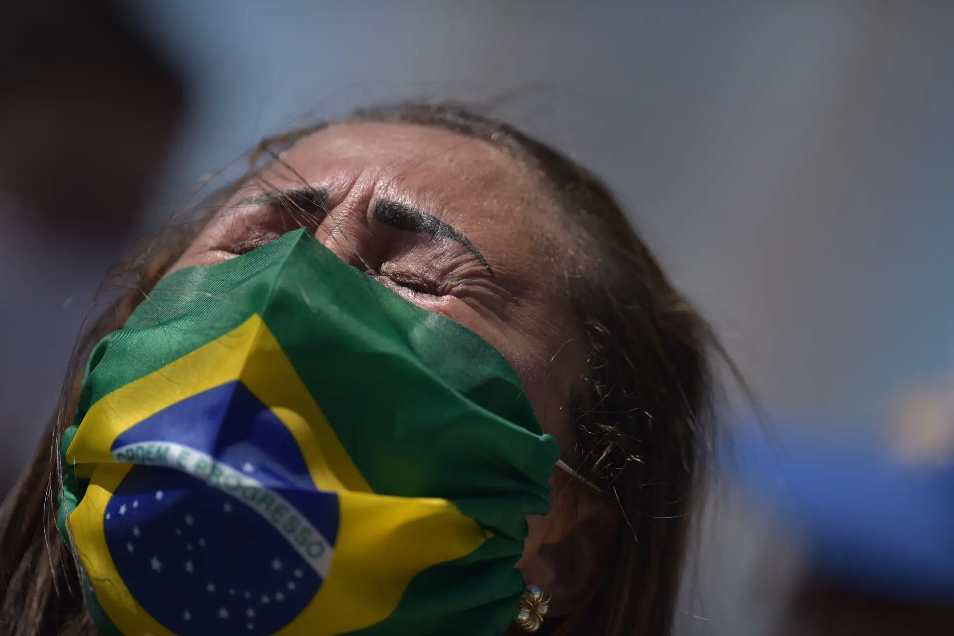 Covid-19: Brasil aproxima-se das 80 mil mortes