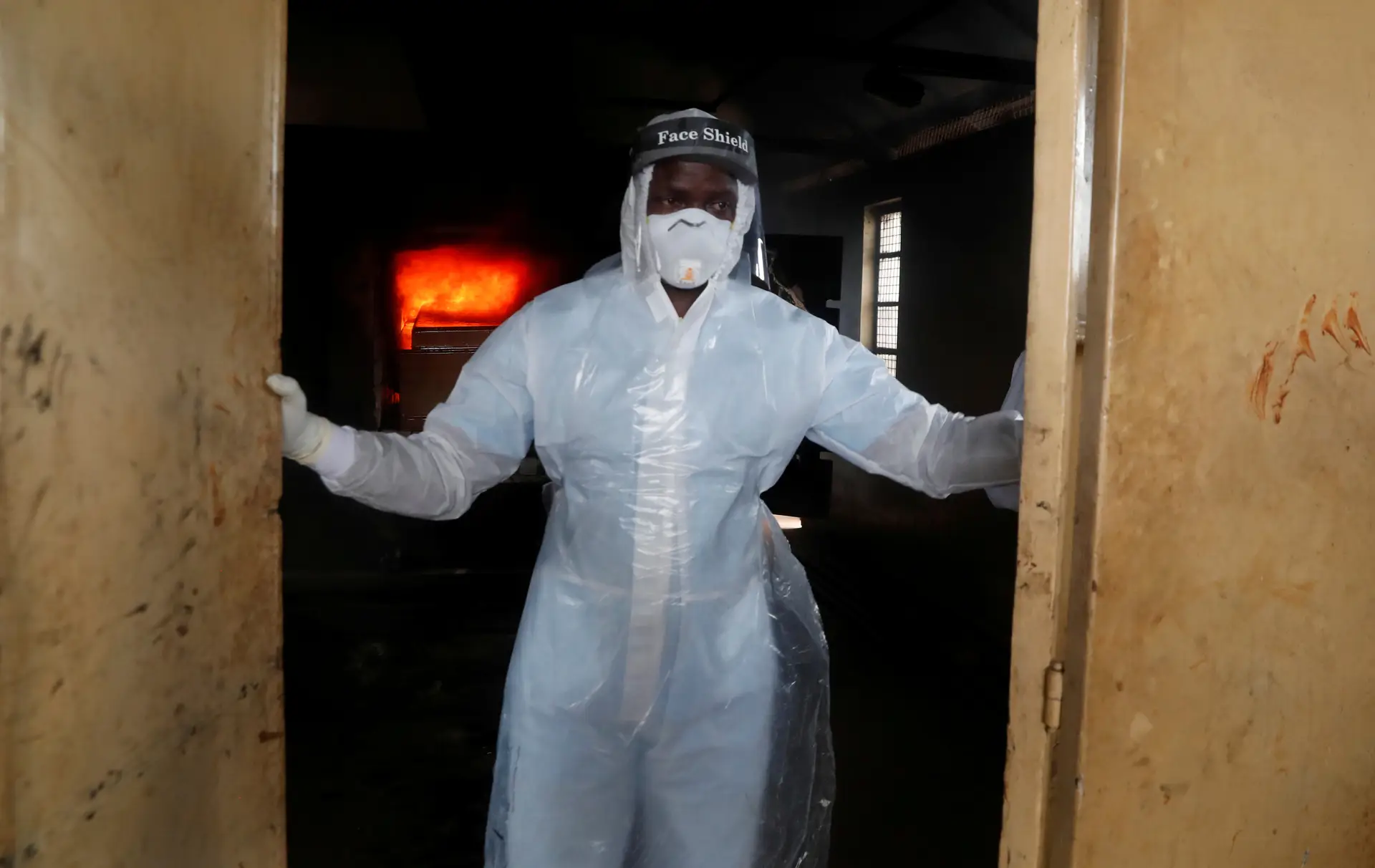Covid-19: Mais de 10.000 profissionais de saúde em África estão infetados