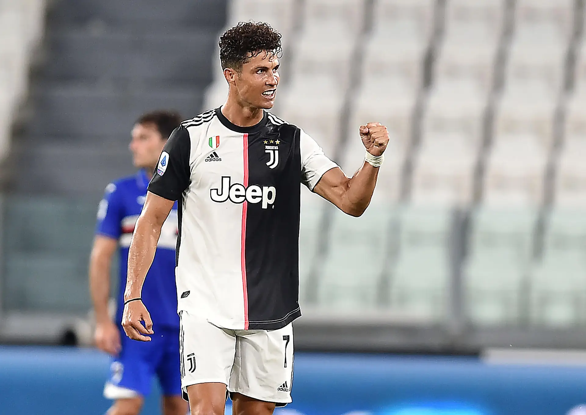 Campeonato italiano. Juventus estreia-se em busca do 10.º título  consecutivo - SIC Notícias