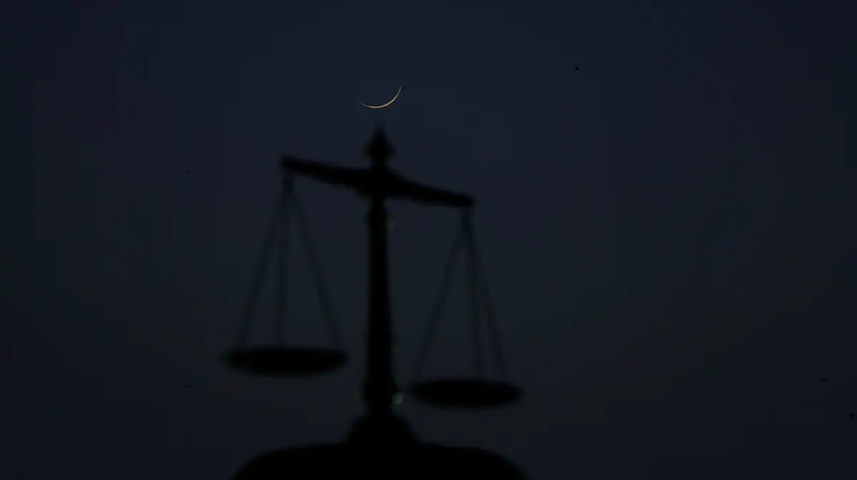 Balança da Justiça, Carachi, Paquistão