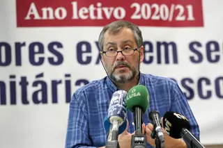 Fenprof sublinha receio dos pais em relação ao próximo ano letivo