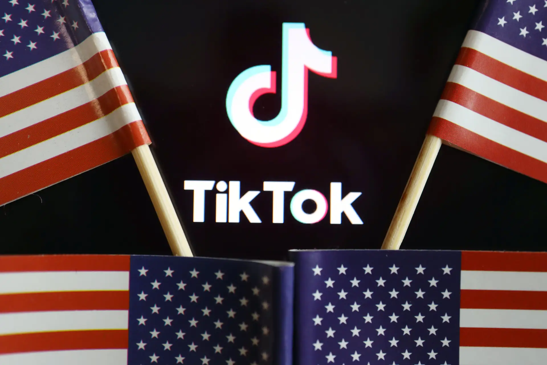 significado da tatuagem das duas linhas｜Pesquisa do TikTok