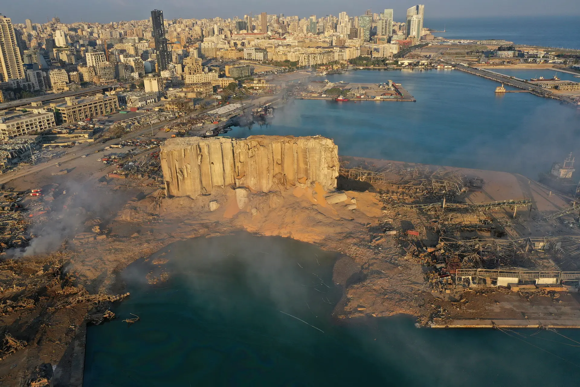 Explosões em Beirute. Há um antes e um depois das 18:08:18 de 4 de agosto