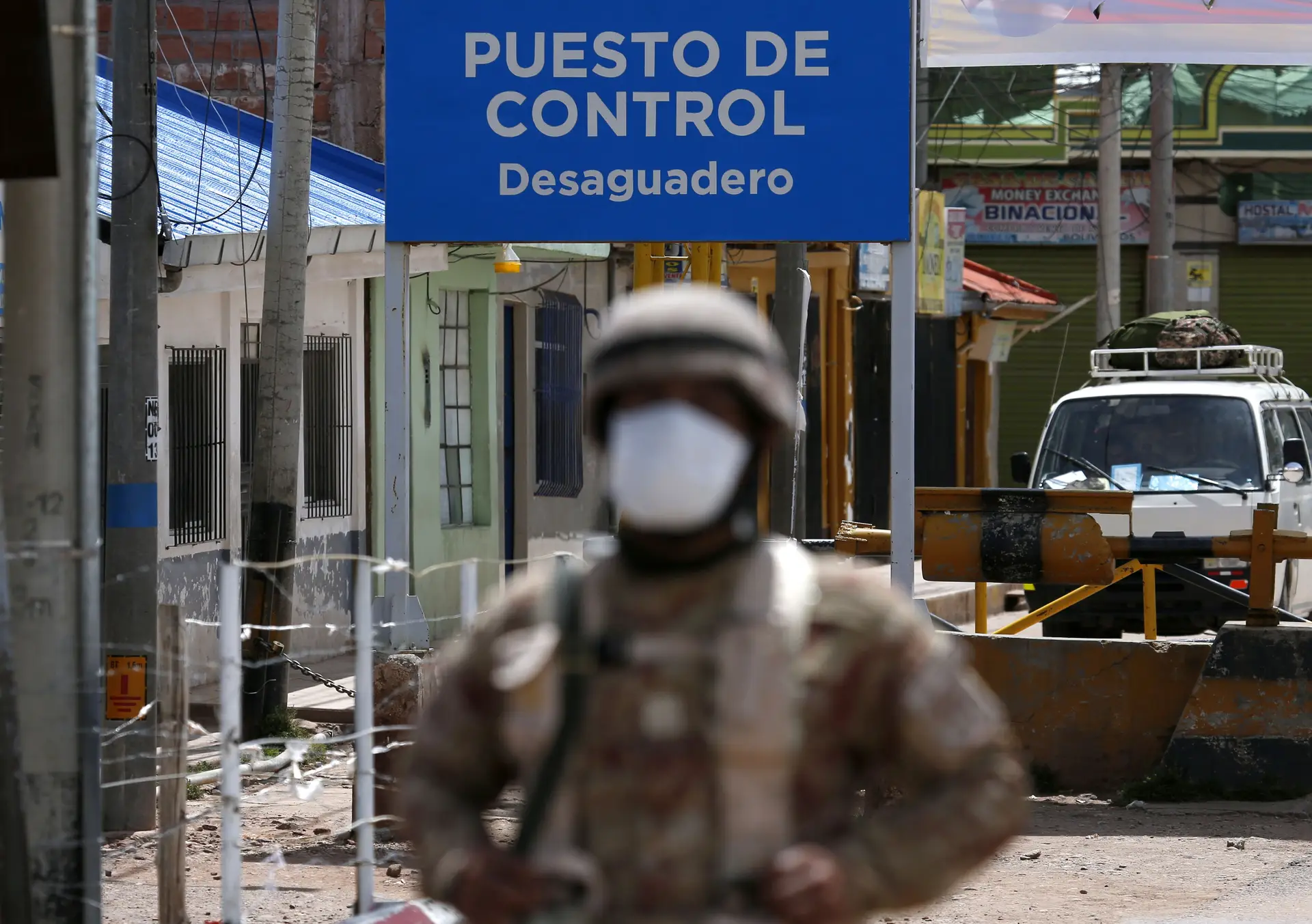 Peru impõe novo recolher obrigatório após novo máximo diário de casos de Covid-19