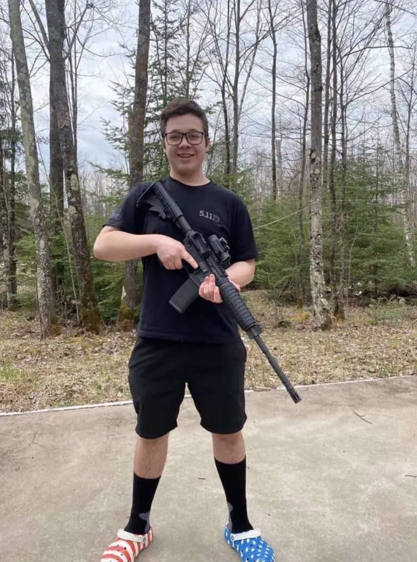 Acusado de matar manifestantes antirracistas nos EUA "agiu em legítima defesa"