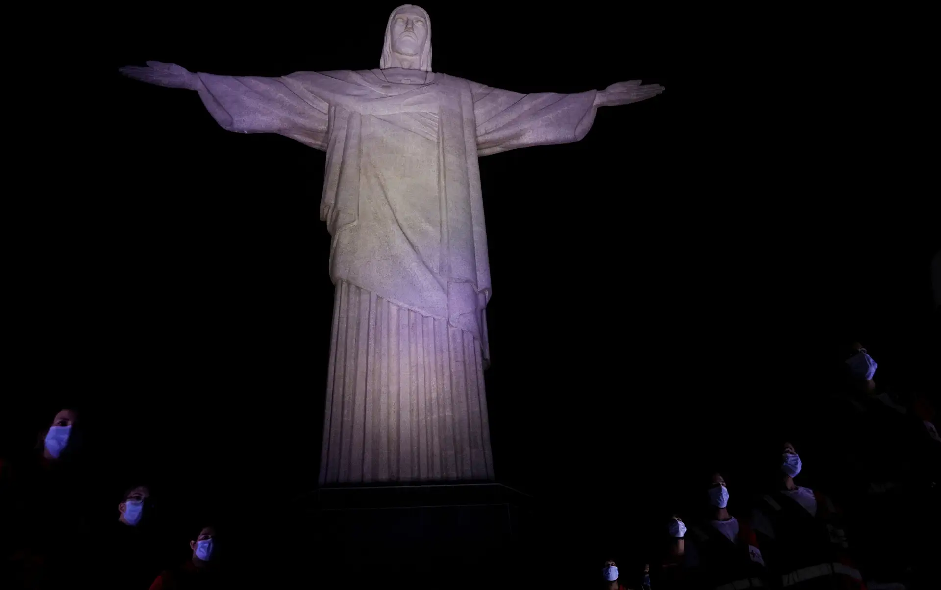 Covid-19. Brasileira transportou o vírus durante cinco meses