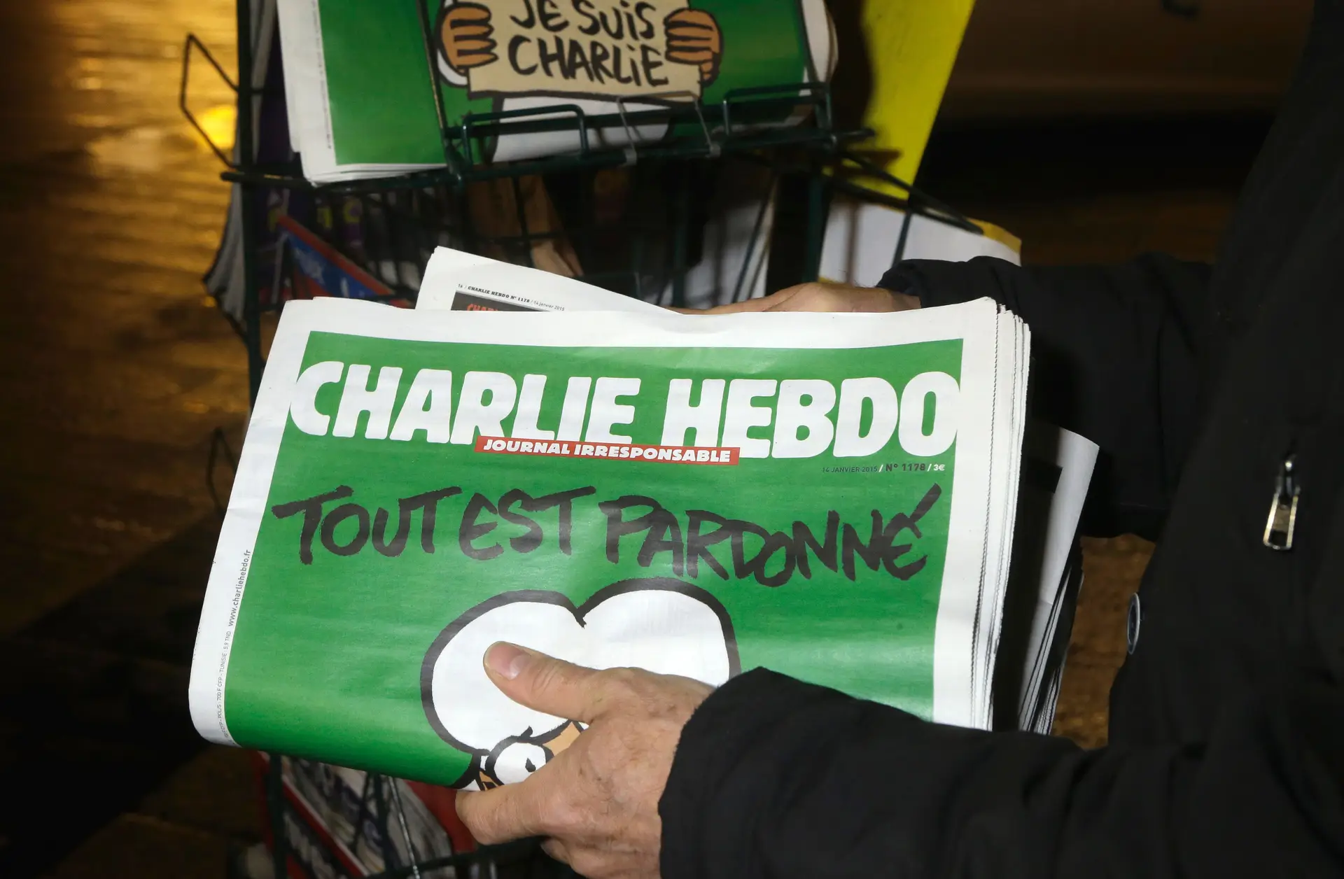 Tribunal francês condena os 14 arguidos do ataque à revista Charlie Hebdo