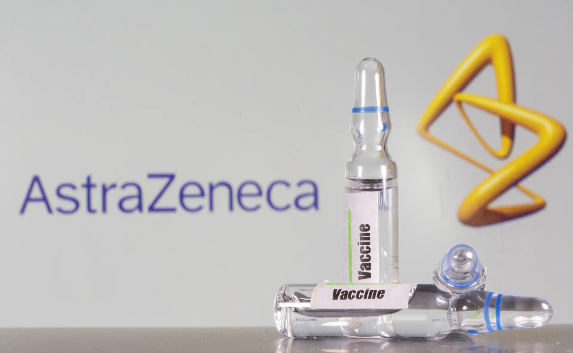 Covid-19. Agência Europeia de Medicamentos inicia avaliação de vacina da AstraZeneca