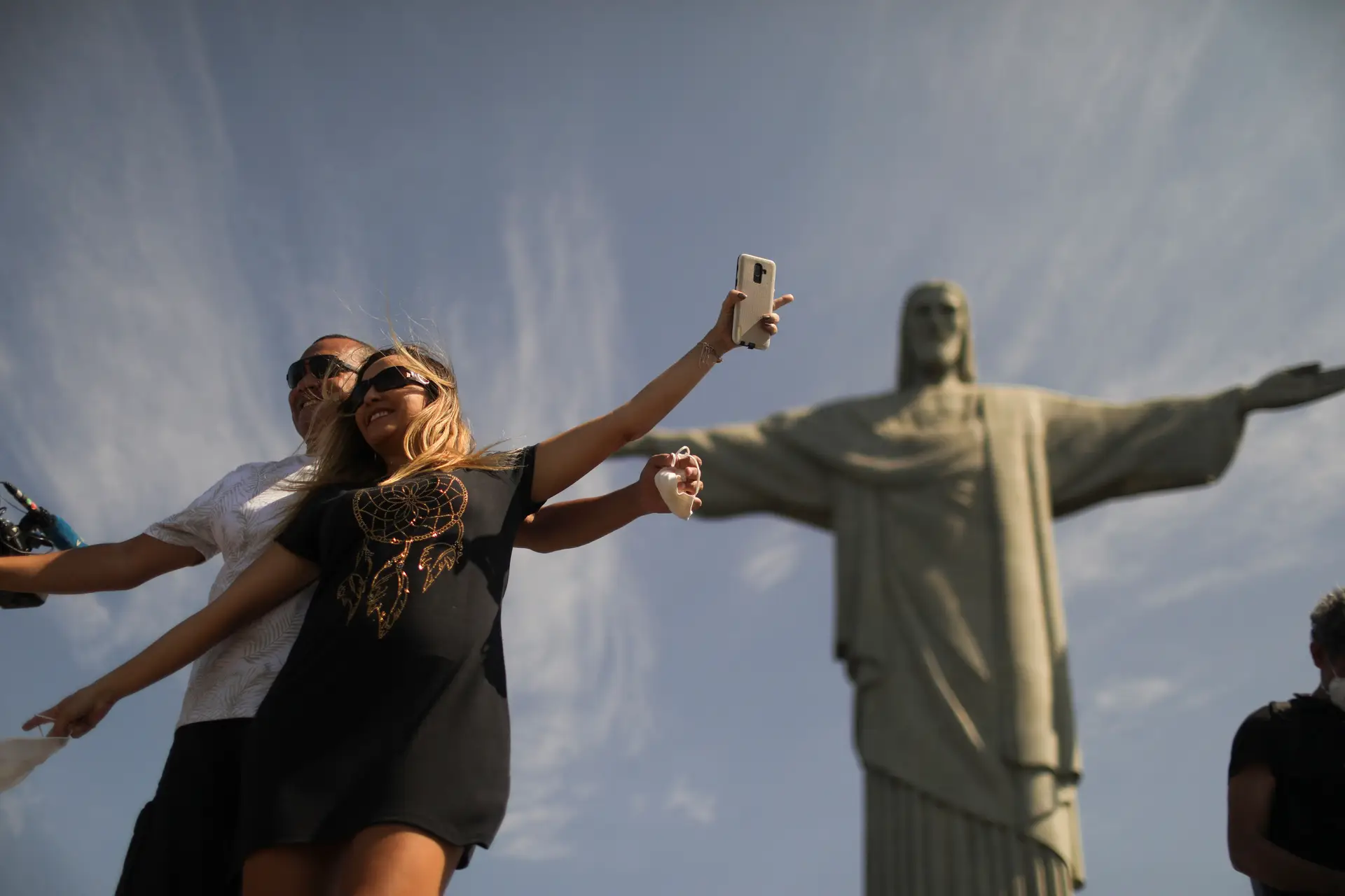 Brasil regista 814 mortos e 33.523 novos casos de covid-19 em 24 horas