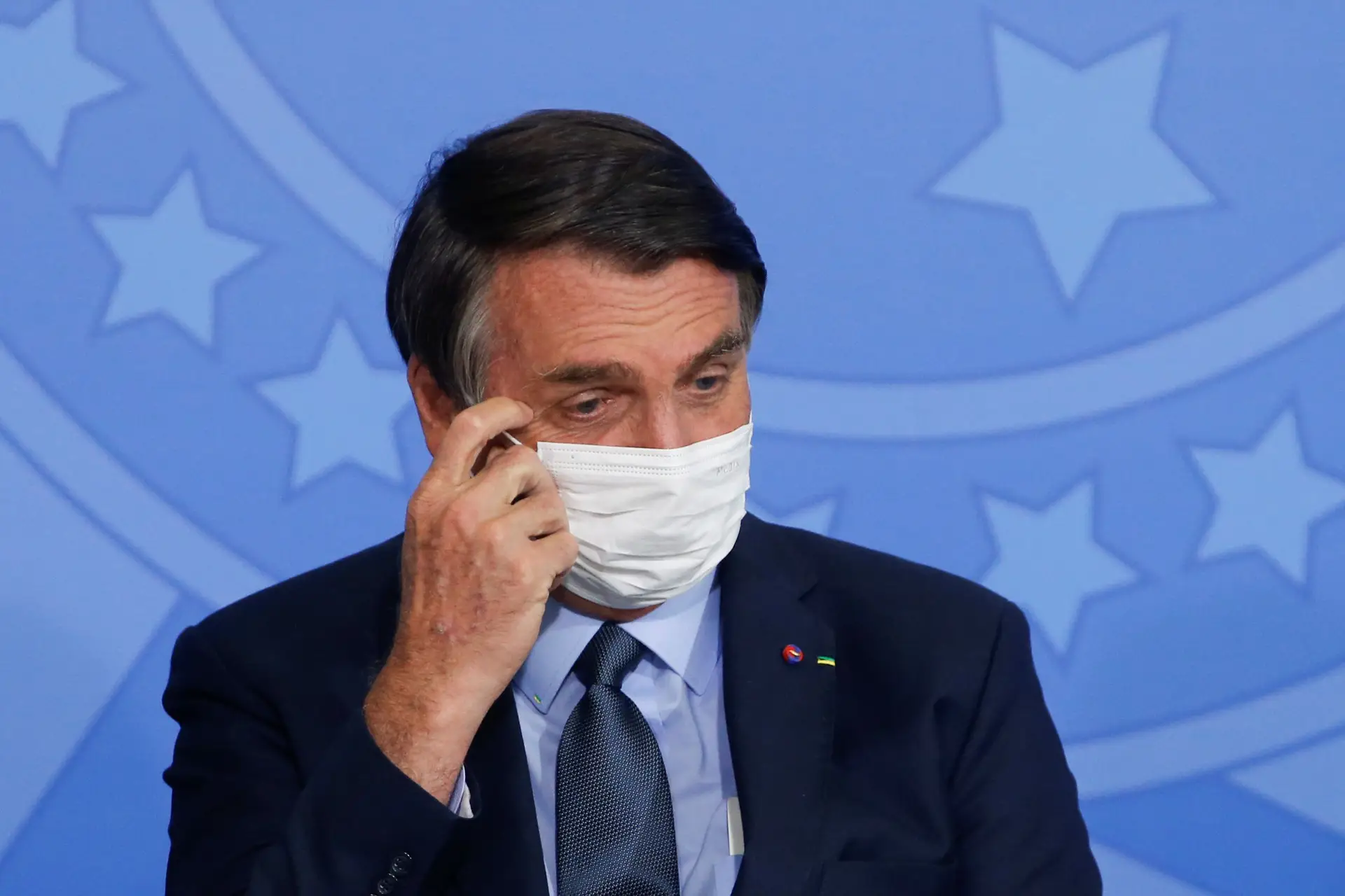 Bolsonaro promete ajudar brasileiro preso por tráfico de drogas na Rússia