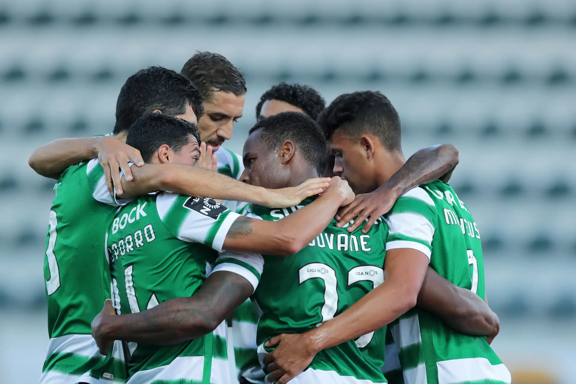 O Sporting estreou-se na I Liga com uma vitória por 2-0 em Paços de Ferreira. O avançado Jovane Cabral inaugurou o marcador, aos 23 minutos, na marcação de uma grande penalidade, cabendo ao defesa Sebastian Coates fechar a contagem, aos 63.