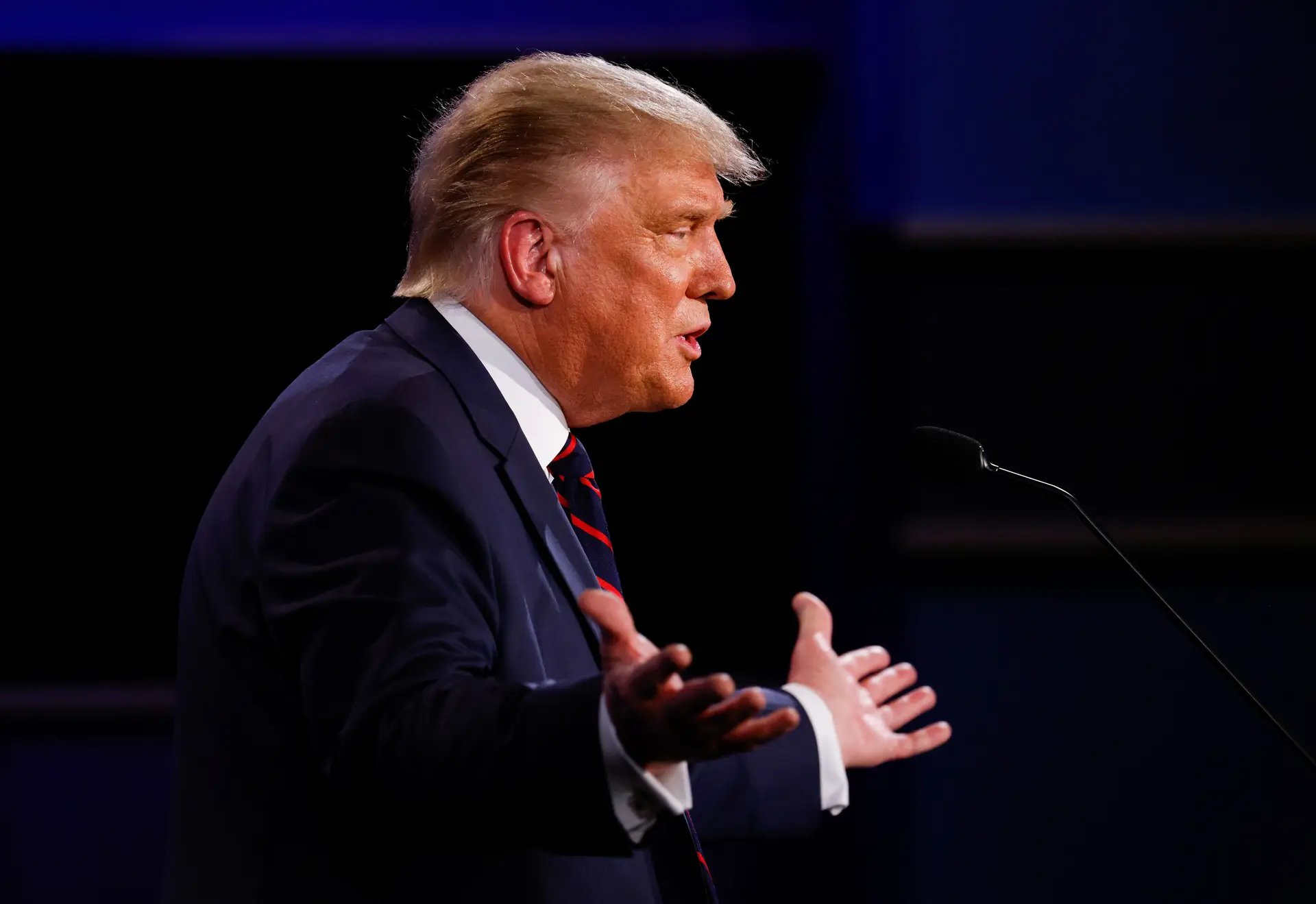Covid-19. Casa Branca diz que Trump tem sintomas semelhantes aos de uma gripe