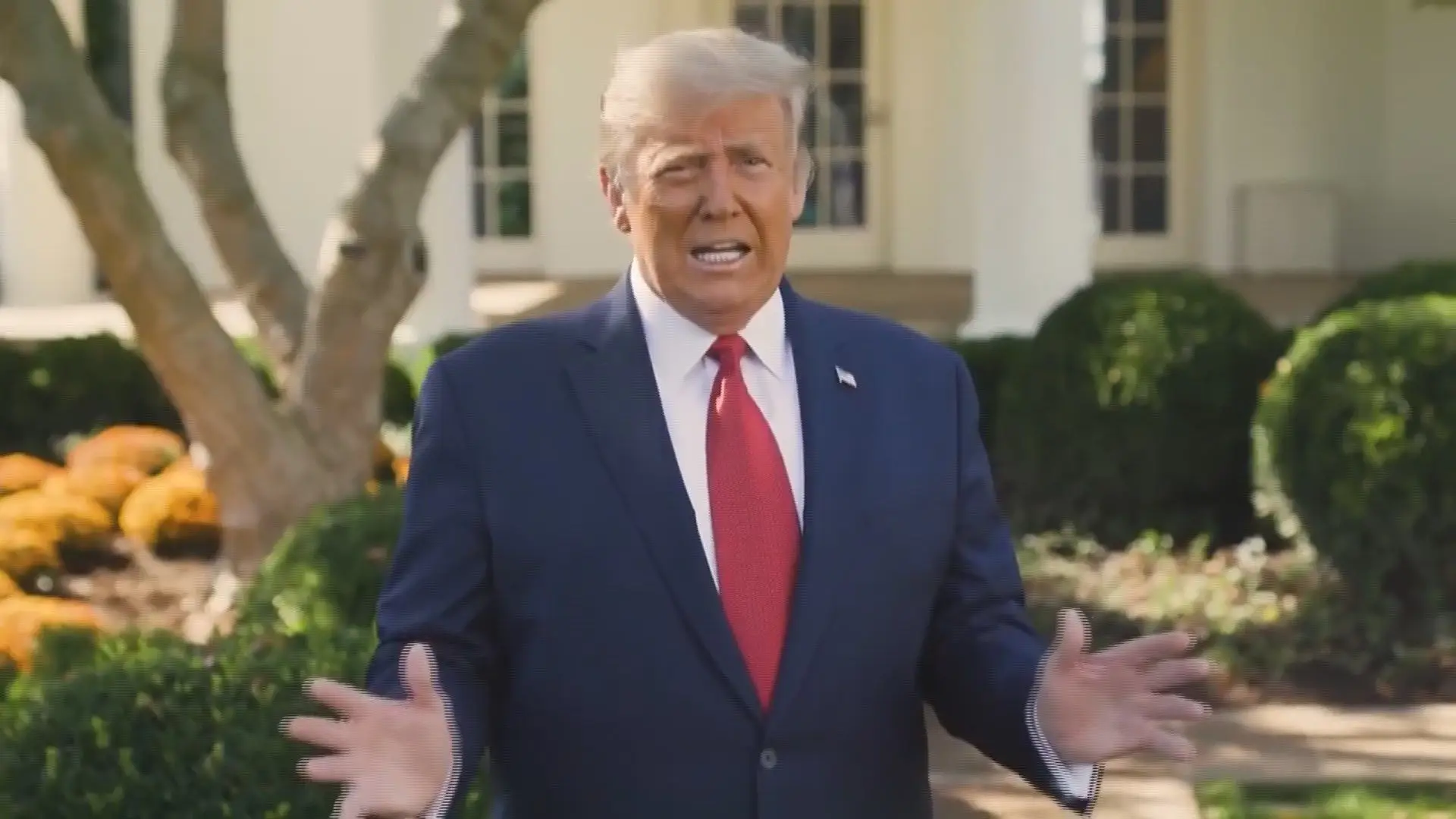 Facebook apaga mais de 270 contas falsas que apoiavam Trump