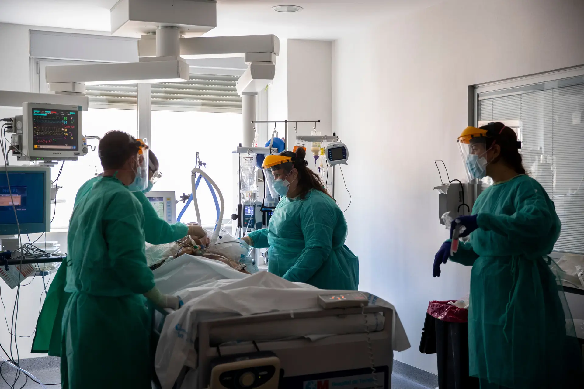 Desde o início de maio que não havia tantos doentes Covid internados em Portugal