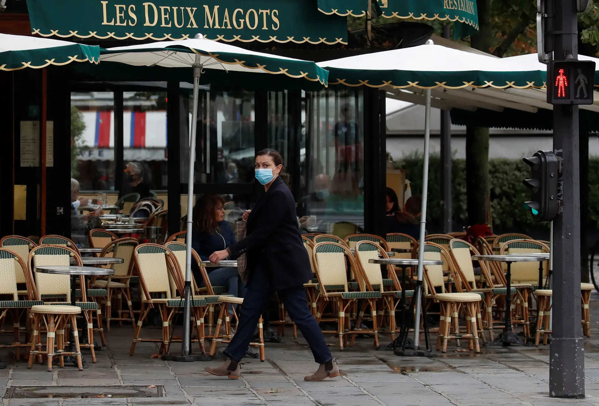 Covid-19. França regista novo recorde de contágios diários