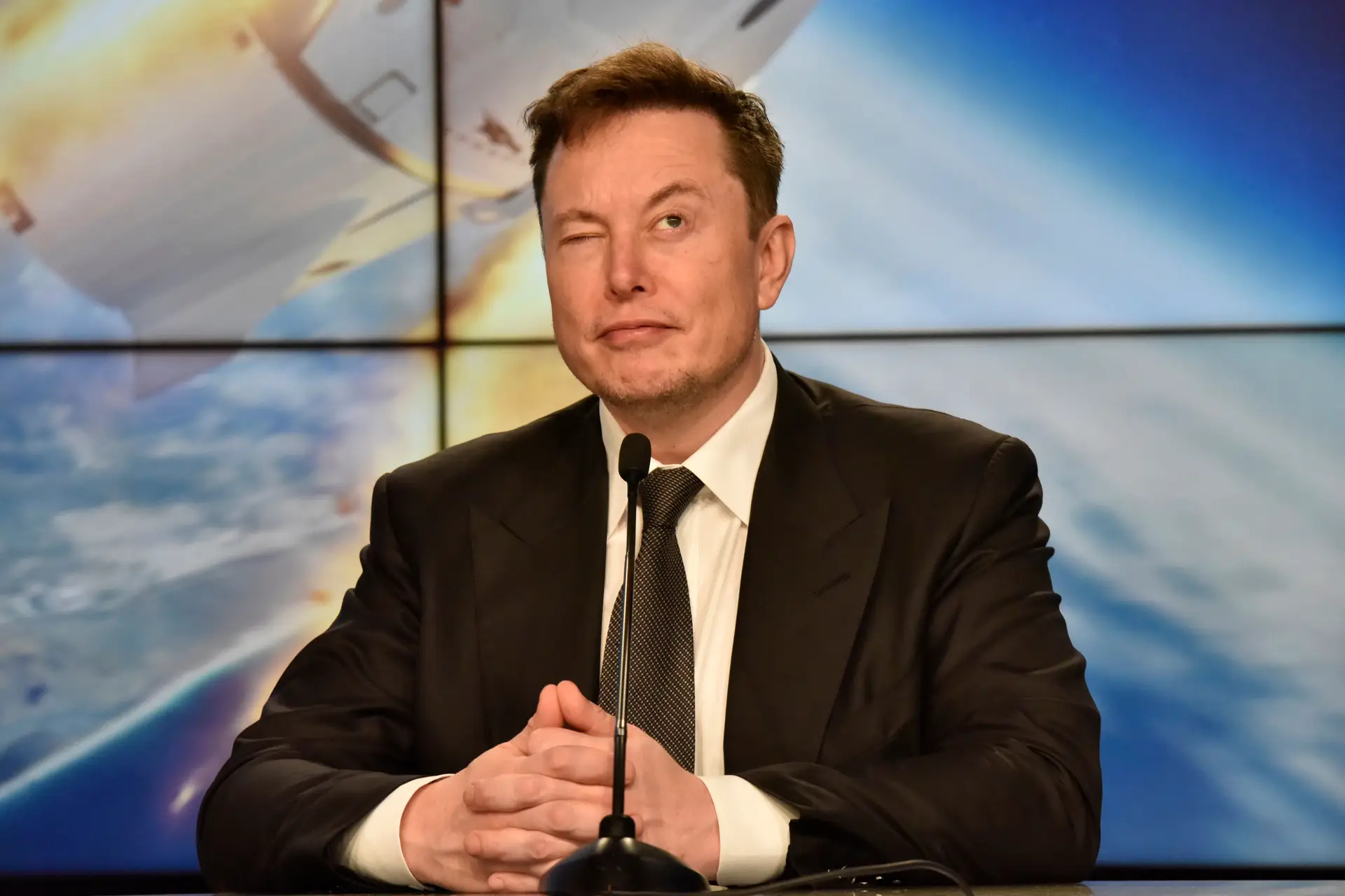 Elon Musk passa de CEO a "Technoking" da Tesla