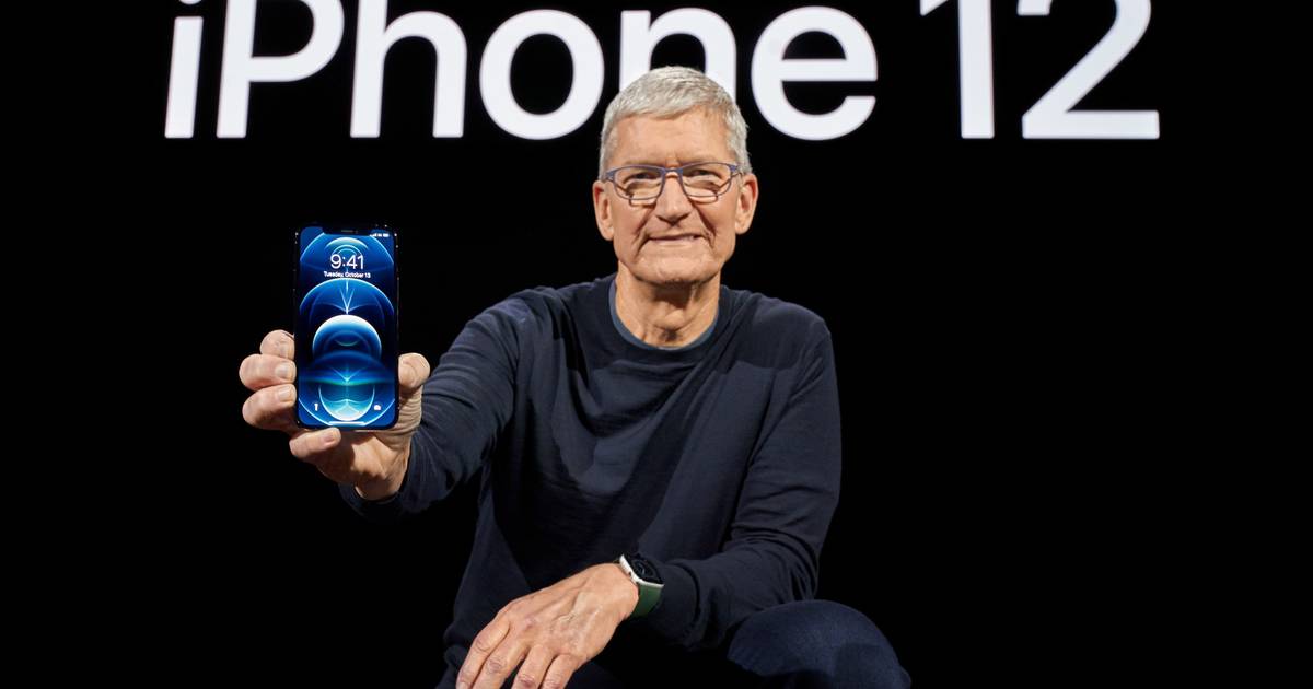 Тим Кук прощается с руководством Apple после почти 15 лет во главе компании