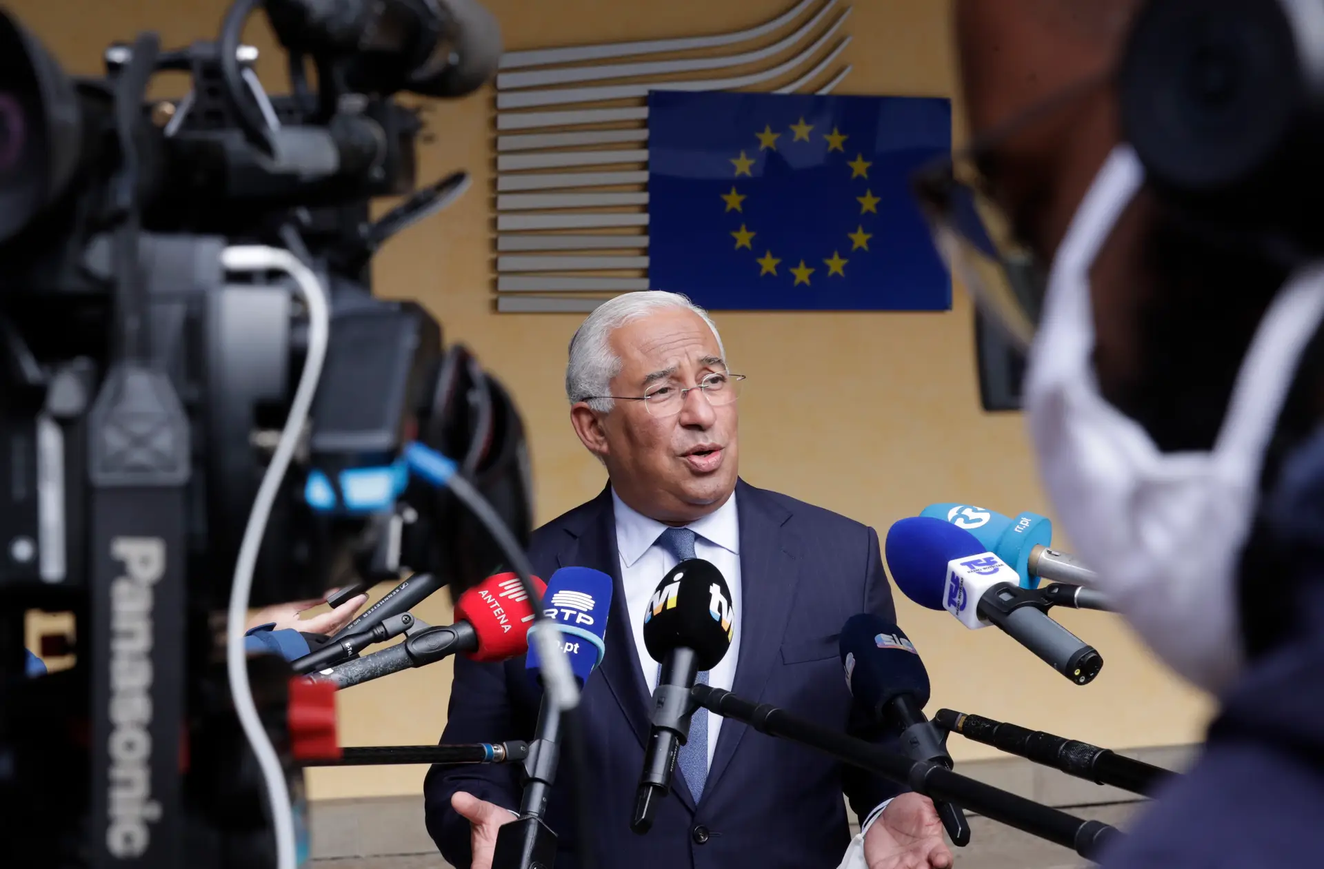 António Costa: "Odeio ser autoritário, mas temos que controlar esta pandemia"