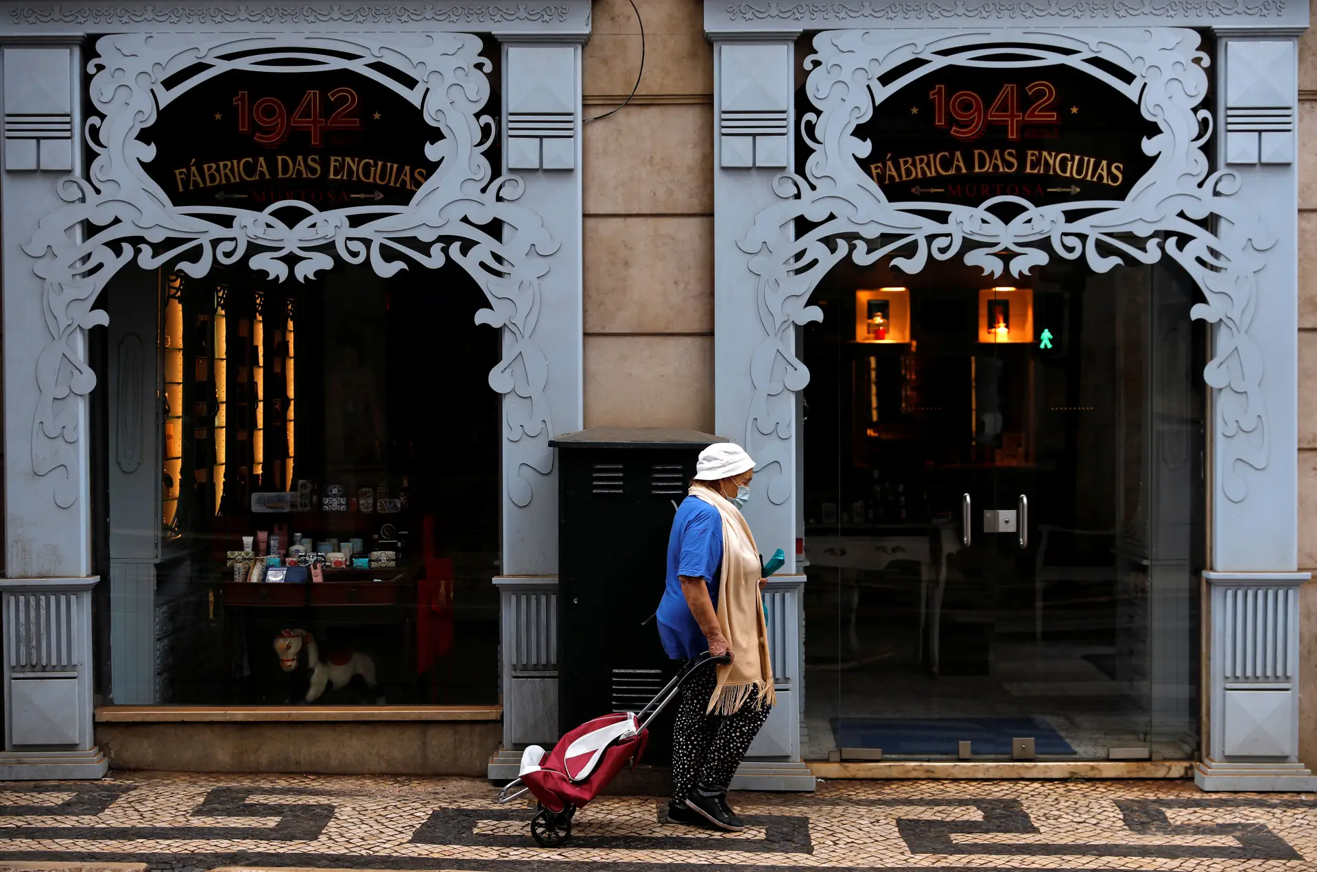Novo recorde de casos. Portugal regista mais 11 mortes e 2.101 novos casos de covid-19