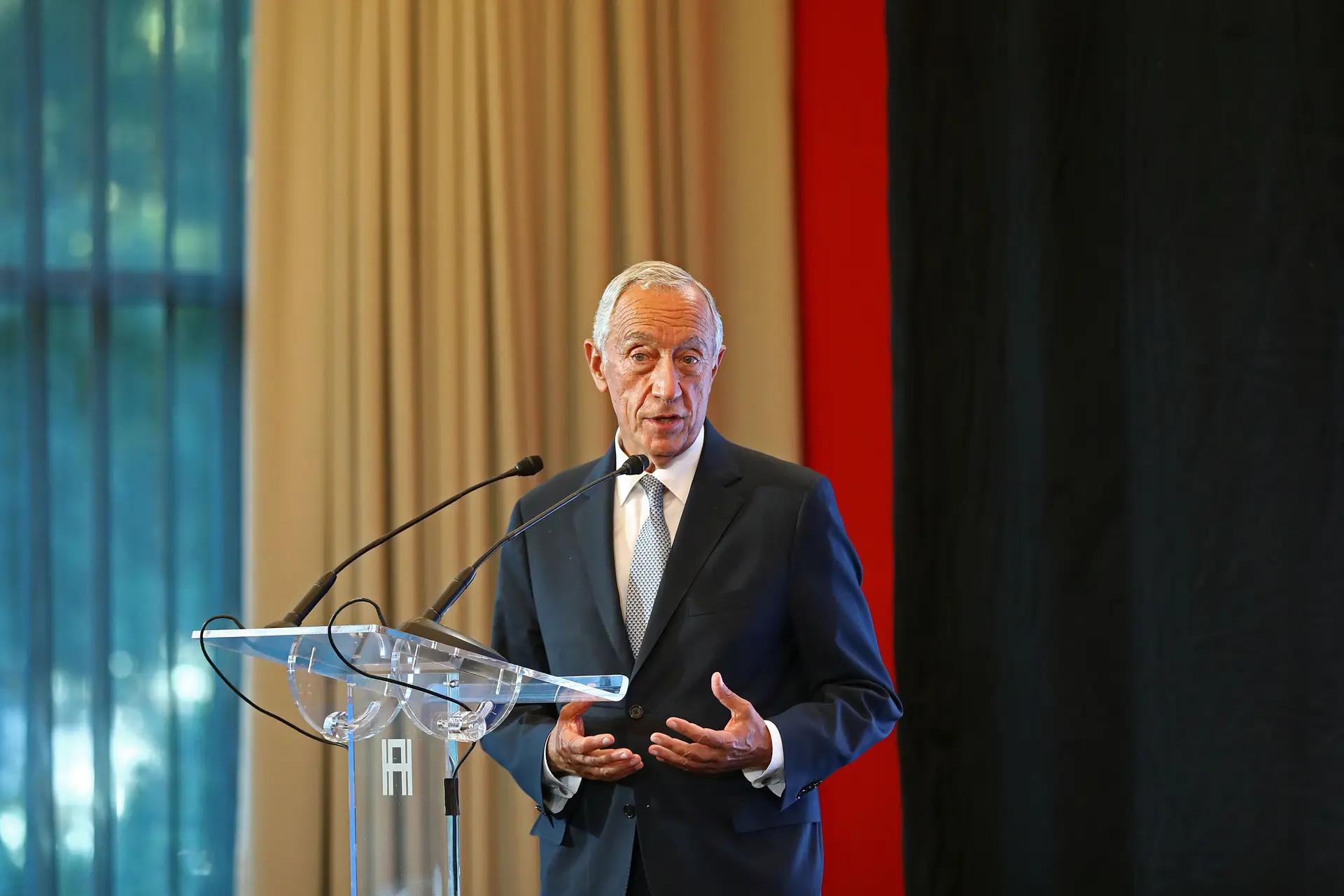 Portugal vai voltar ao estado de emergência? Marcelo convoca reuniões com agentes do setor da saúde