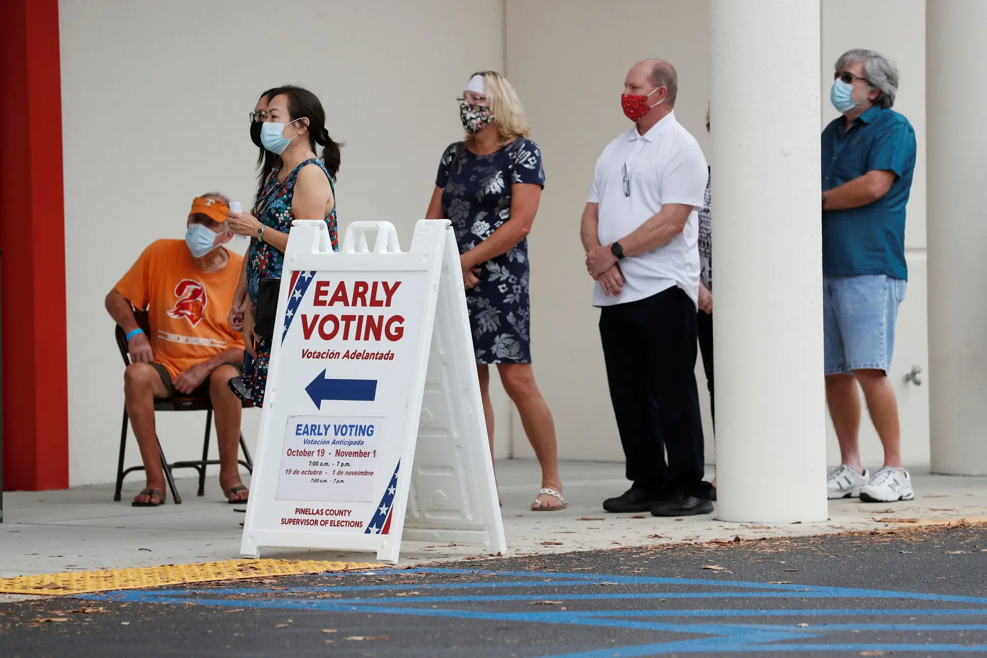 Eleitores receberam e-mails com ameaças de perseguição caso não votem em Trump