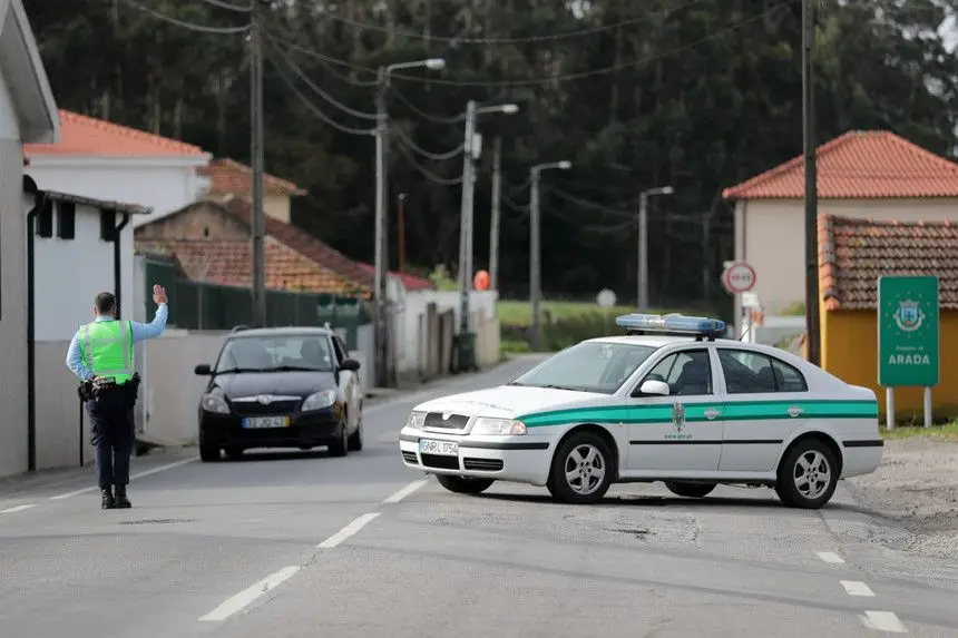 Tem de deslocar-se entre concelhos de 30 de outubro a 3 de novembro? Vai precisar de uma declaração