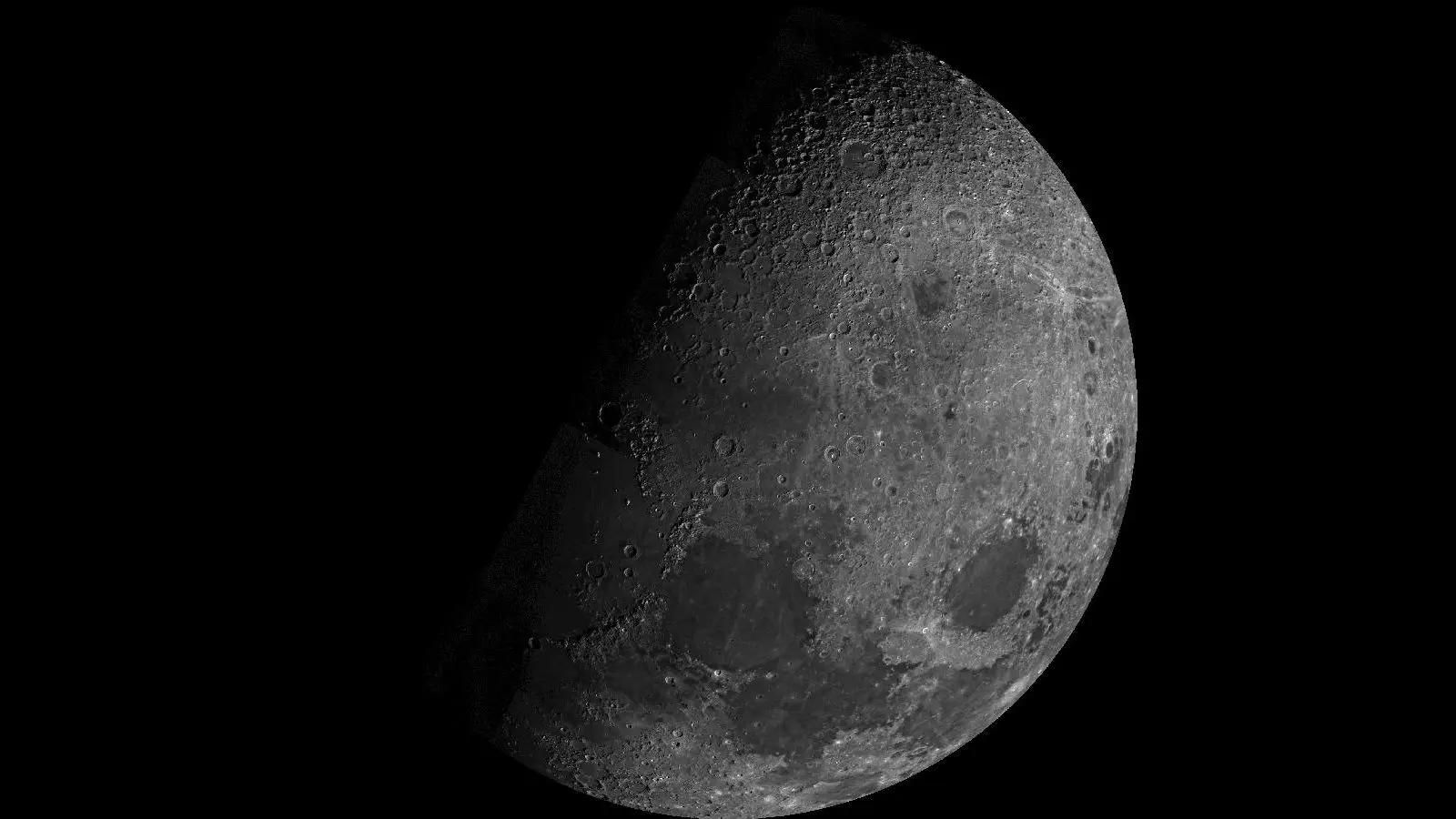 A Lua fotografada pela Mariner 10 em 1973