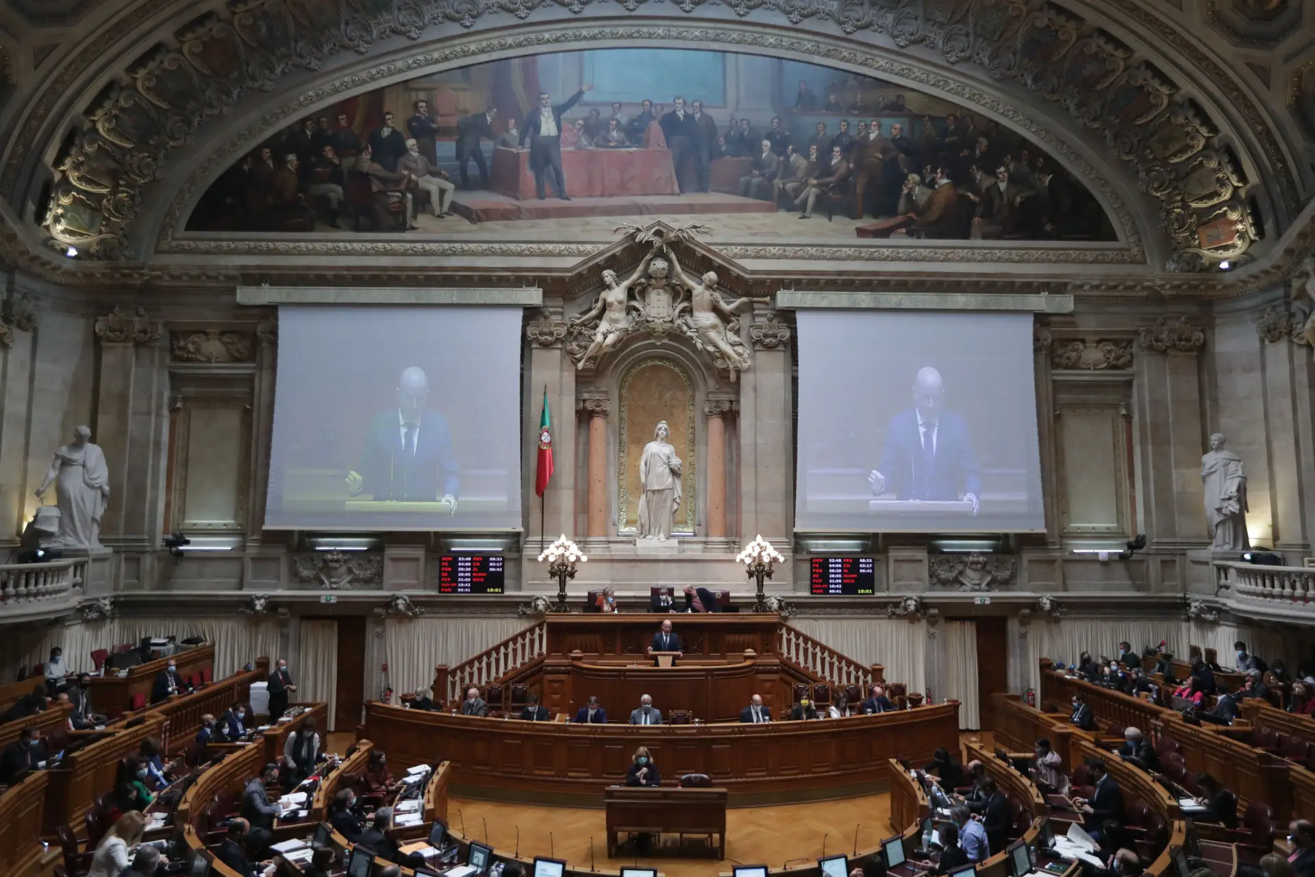 OE2021. PS apresenta proposta para prolongar novo lay-off e garantir salários até 100%