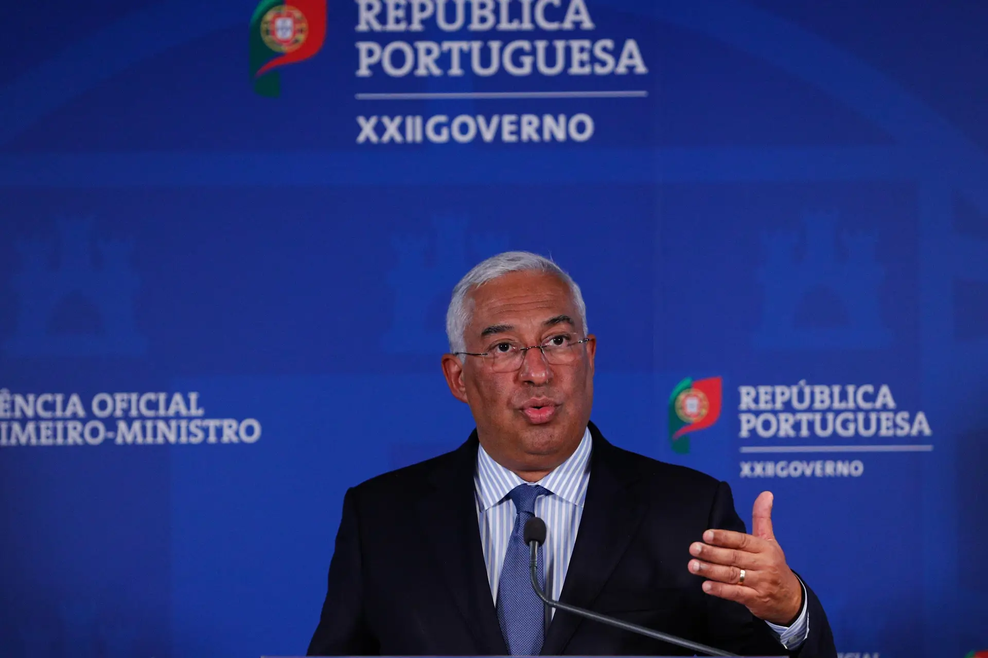 Covid-19. Costa não exclui qualquer medida mas defende menor perturbação possível