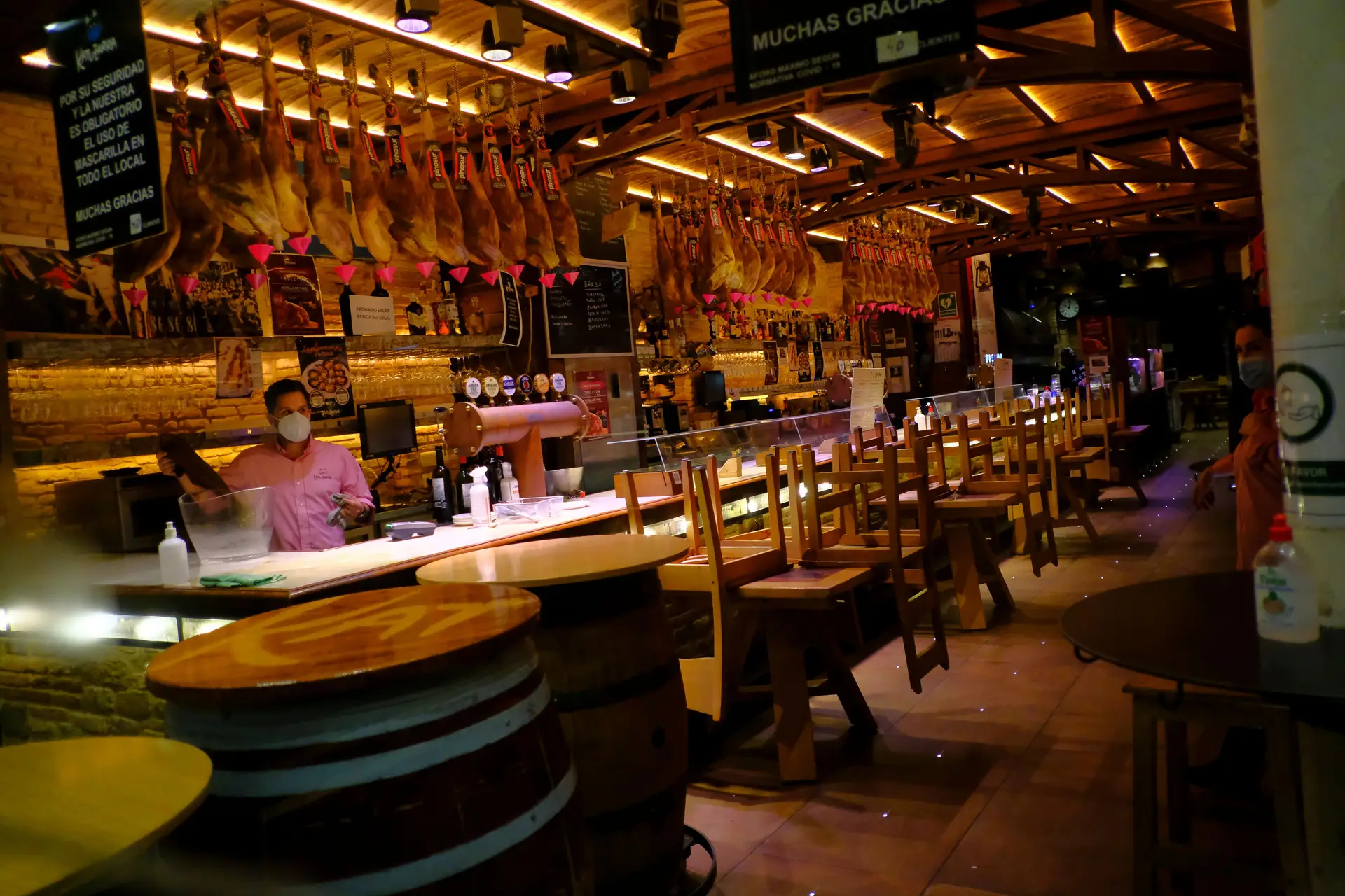 Restaurantes e centros comerciais vão ser obrigados a fechar em Castela e Leão