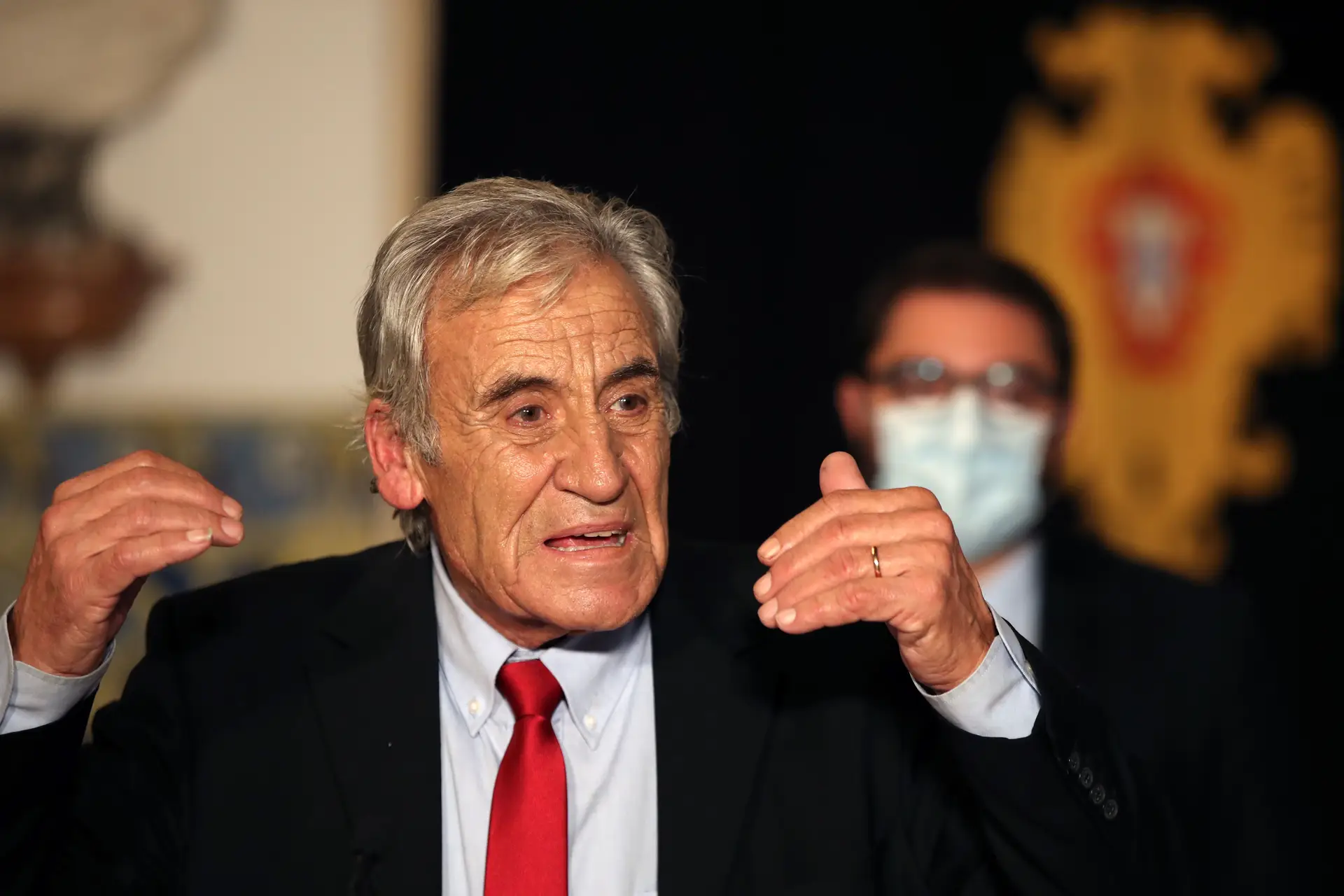 Jerónimo quer saber para que "serve" estado de emergência no combate à pandemia