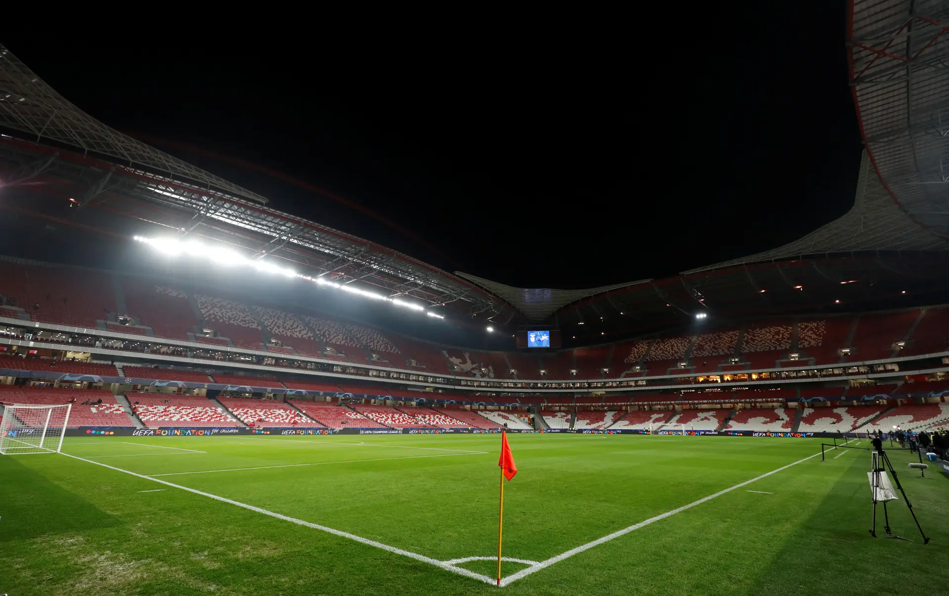 Liga dos Campeões: Benfica tenta voltar aos oitavos de final cinco anos depois