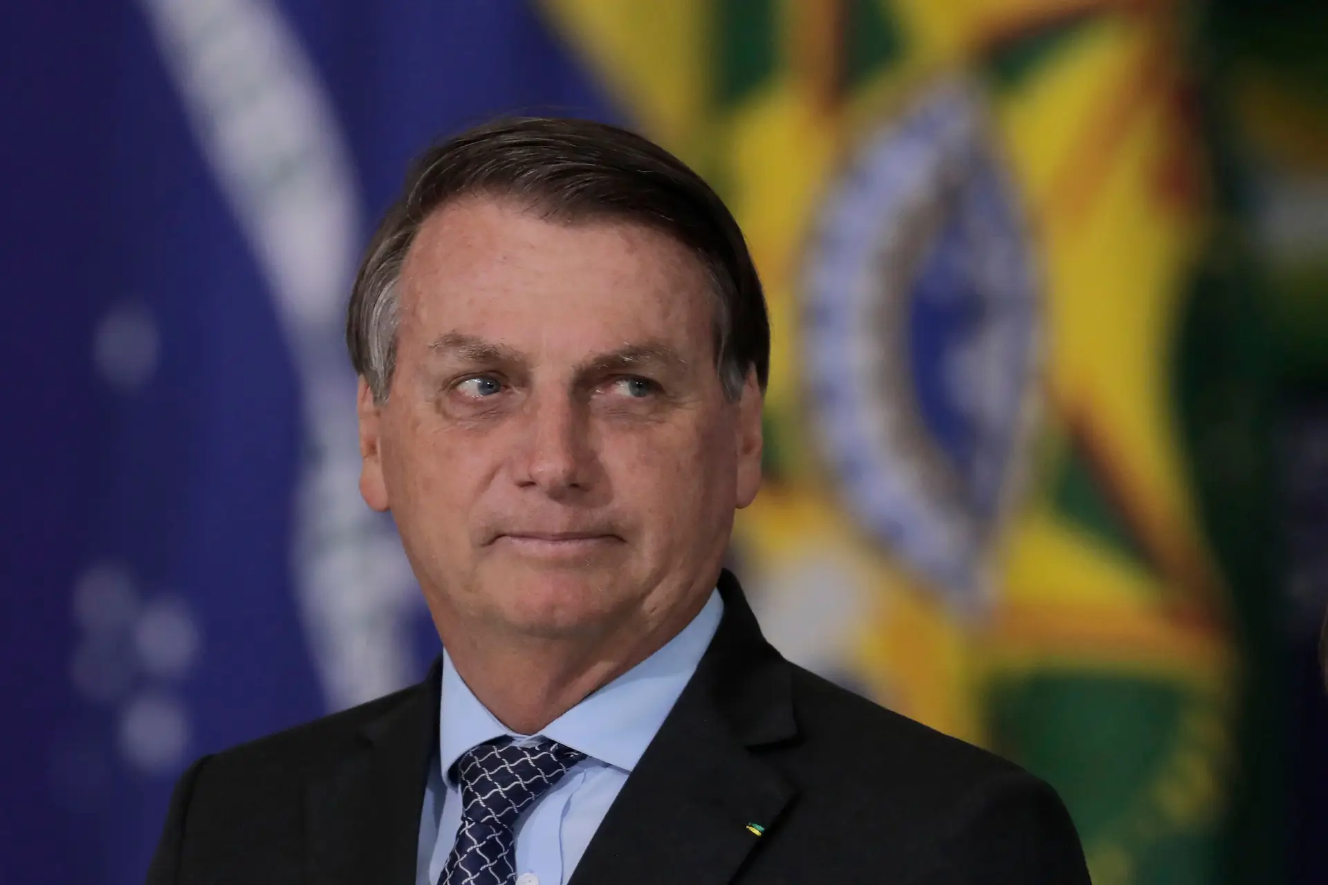 Covid-19. Bolsonaro diz que Brasil tem de deixar de ser um país de "maricas"