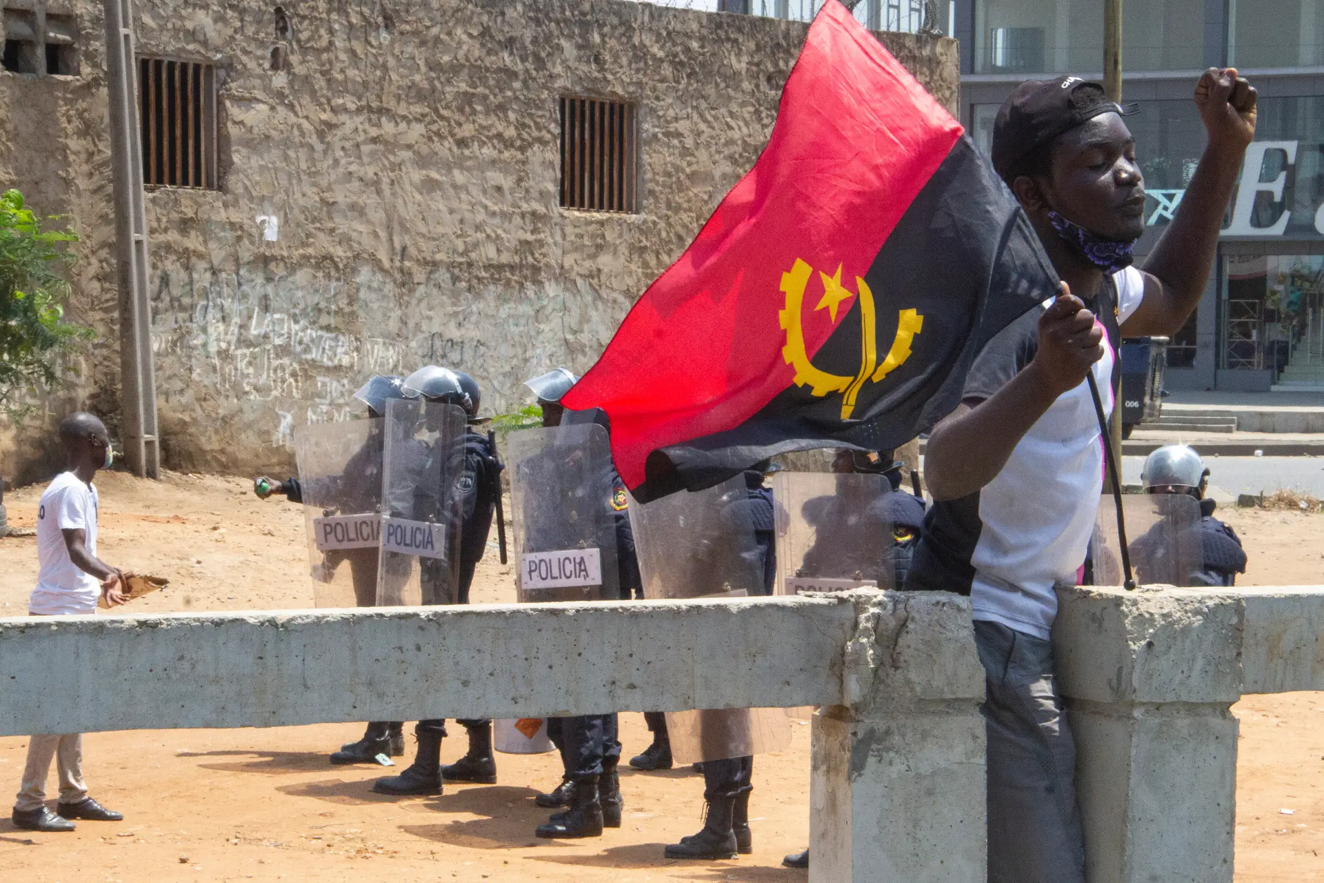 Nova Manifestação Em Luanda Para Exigir Alternância Política E Salvar Angola Sic Notícias 