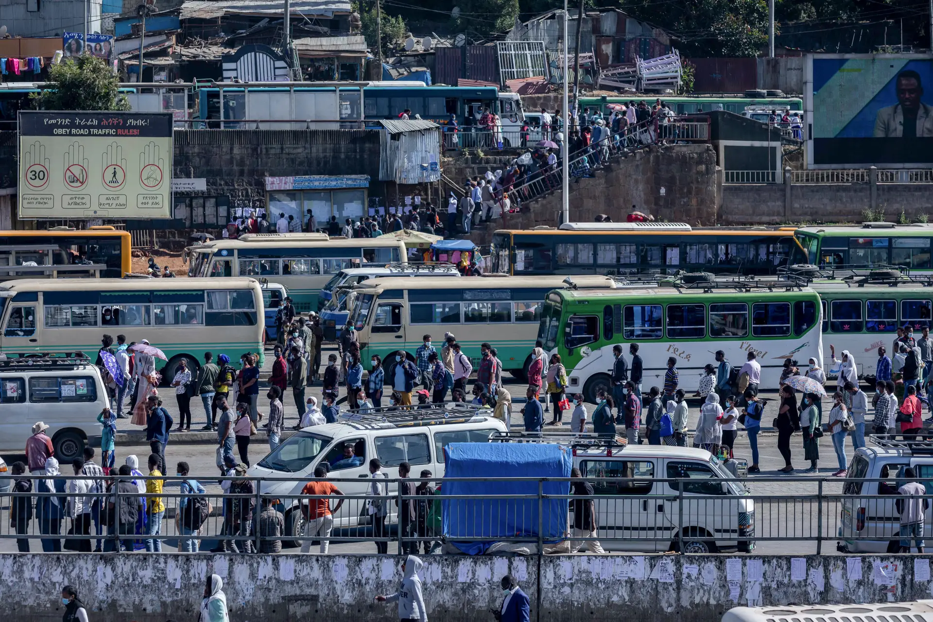 Conflito armado na Etiópia. Milhares de refugiados a caminho do Sudão