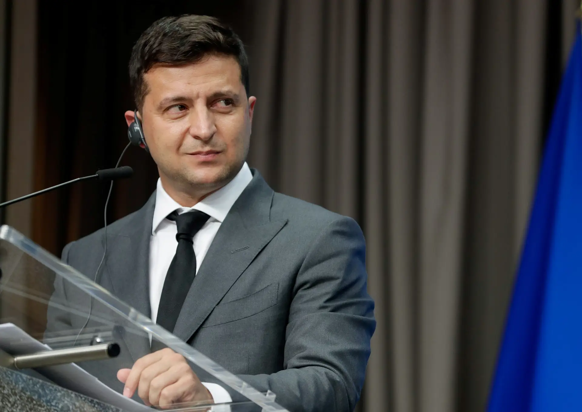 Presidente ucraniano pede "conversações diretas" com Putin para pôr fim à guerra