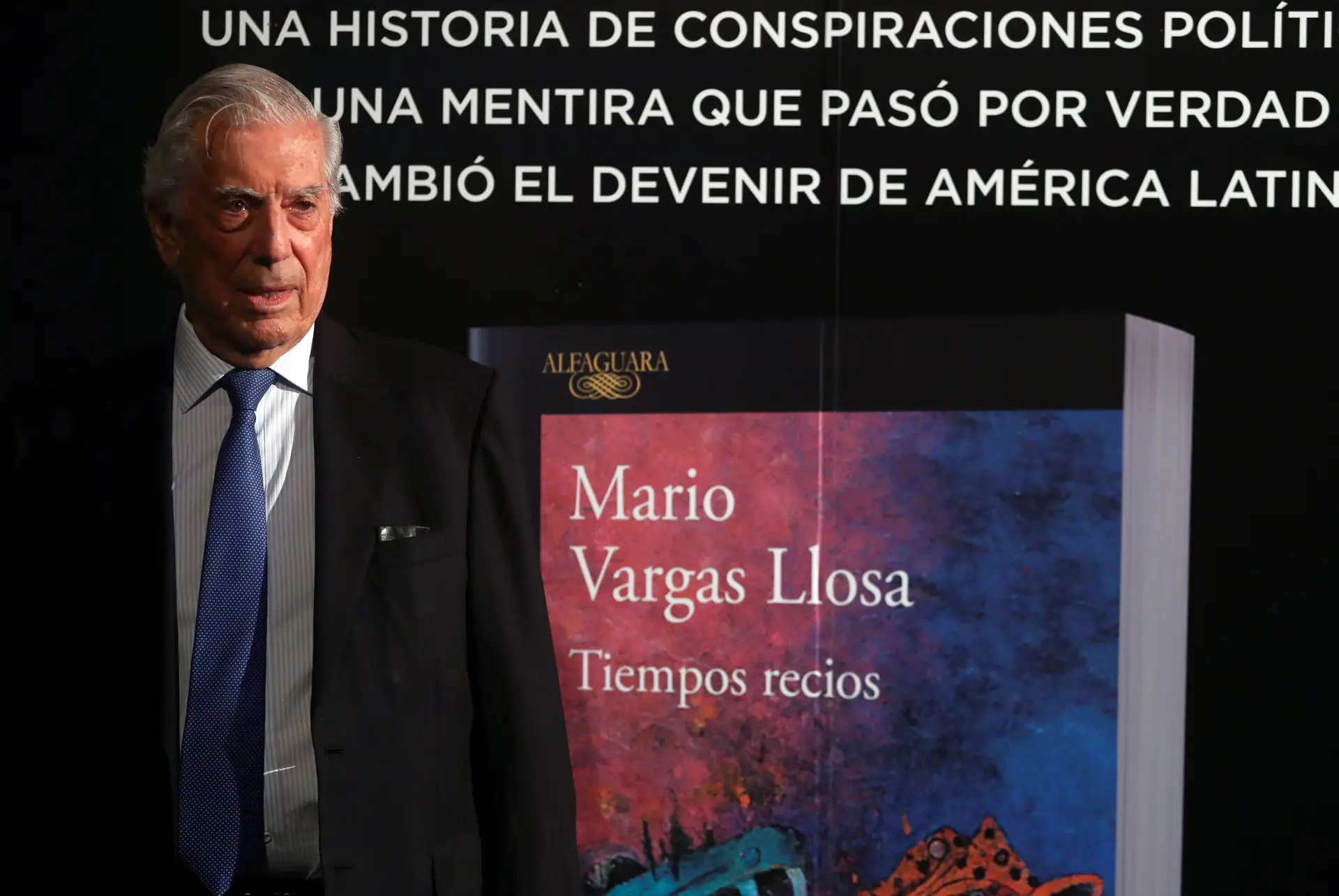 Mario Vargas Llosa diz que destituição do Presidente do Peru violou a Constituição