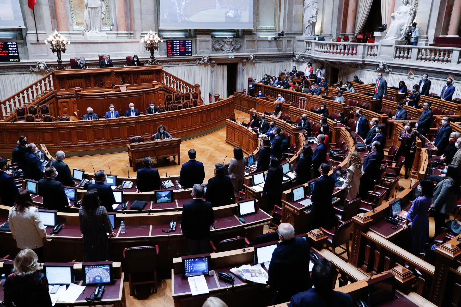 Renovação do estado de emergência aprovada no Parlamento