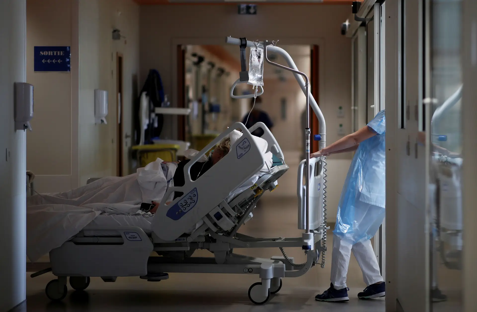 Estudo confirma que covid-19 é "muito mais grave" do que a gripe